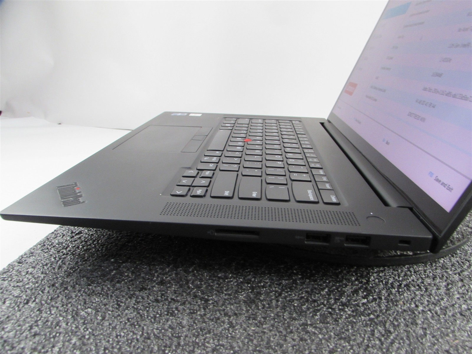 LENOVO THINKPAD P1 (GEN 5) 4K TOUCH I7-12800H 512GB 16GB RAM RTX A1000 WIN 11