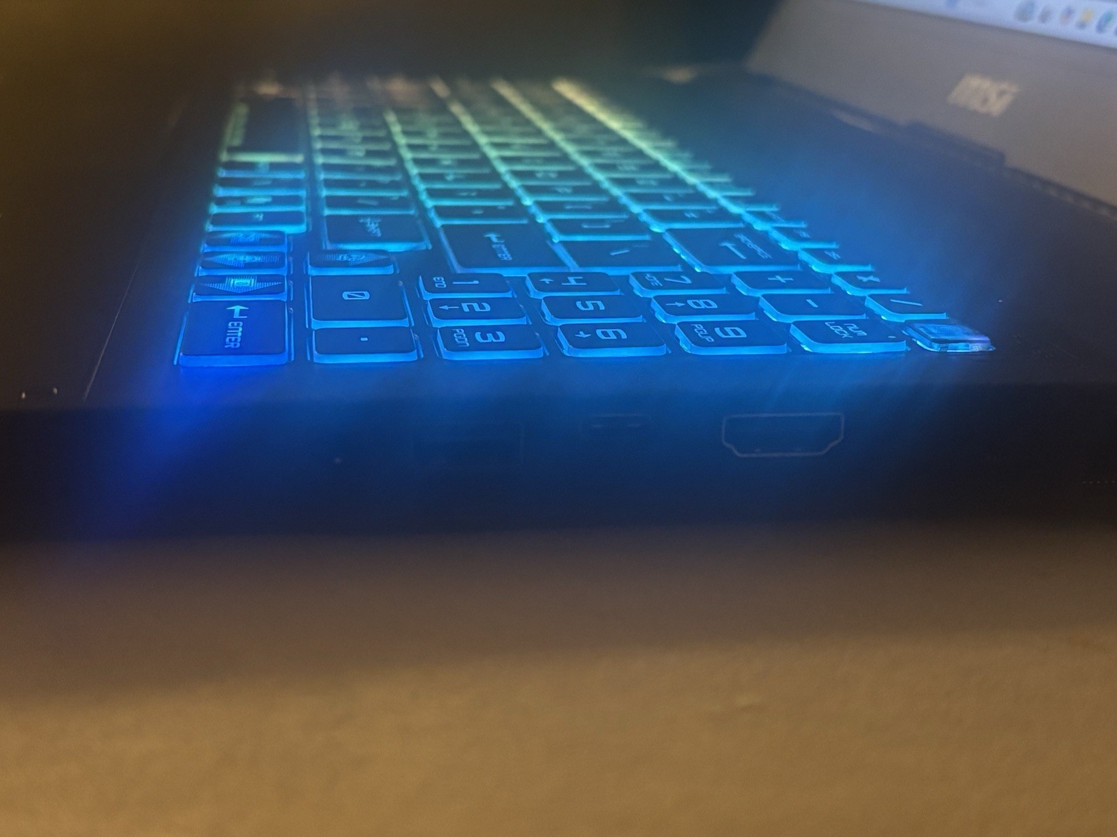 MSI Laptop Katana 15 HX B14WGK +QHD 15.6″ Intel Core i9-14900HX 1TB RTX 5070