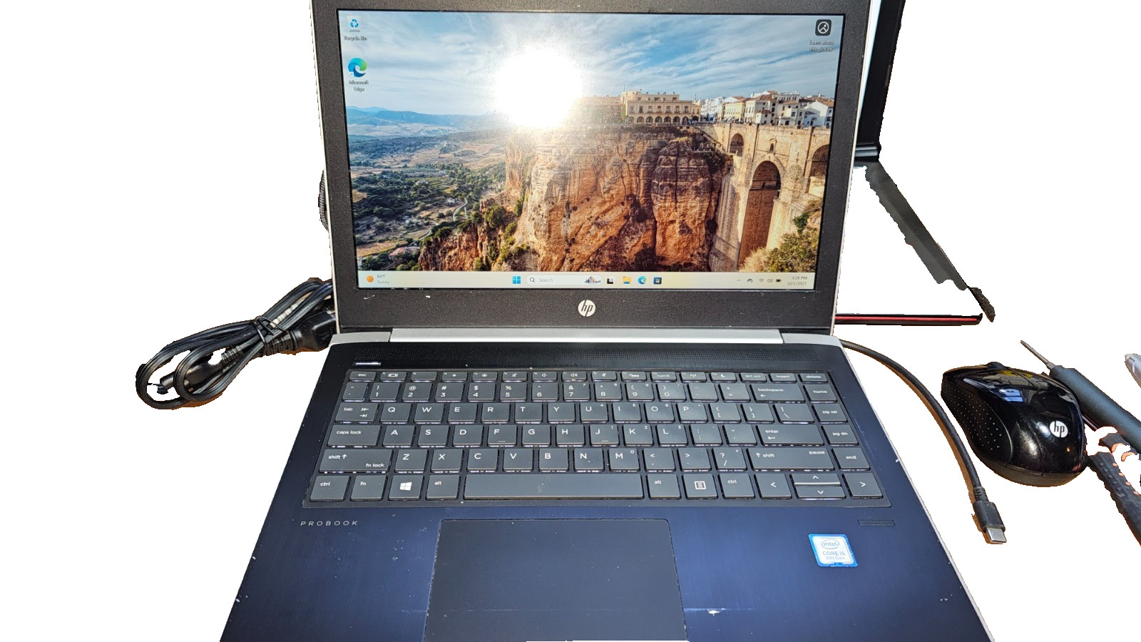 HP Probook430 G5, UEFI Locked but boots into Win 11 bypassing UEFI. Trackpad bad
