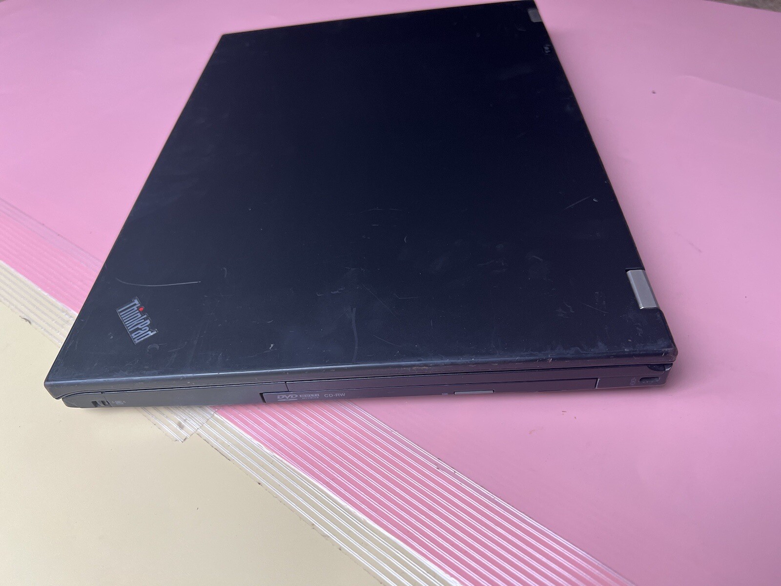 LENOVO THINKPAD T410s Core i5 M520 2.40GHz 2GB RAM 0GB HDD BIOS TESTED