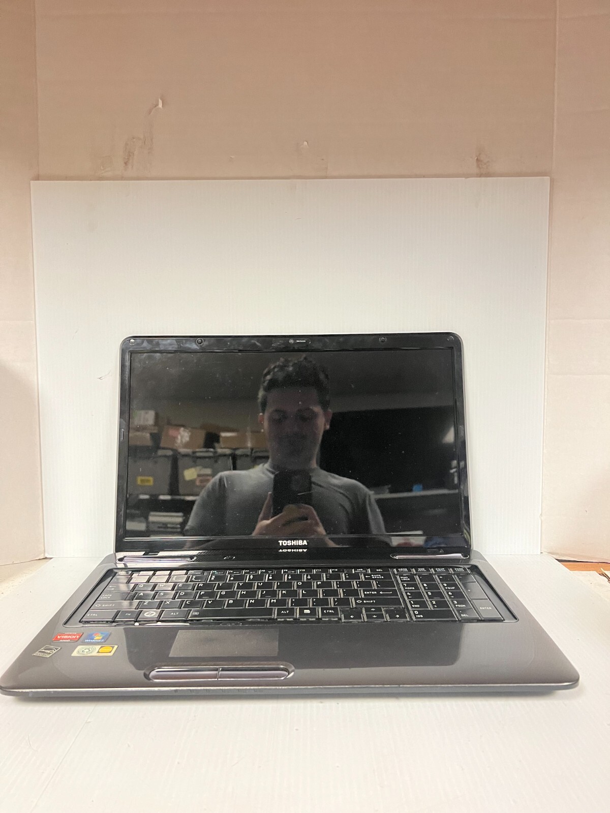TOSHIBA Satellite 15.6″ Laptop, AMD Vision, 4GB RAM, No HDD