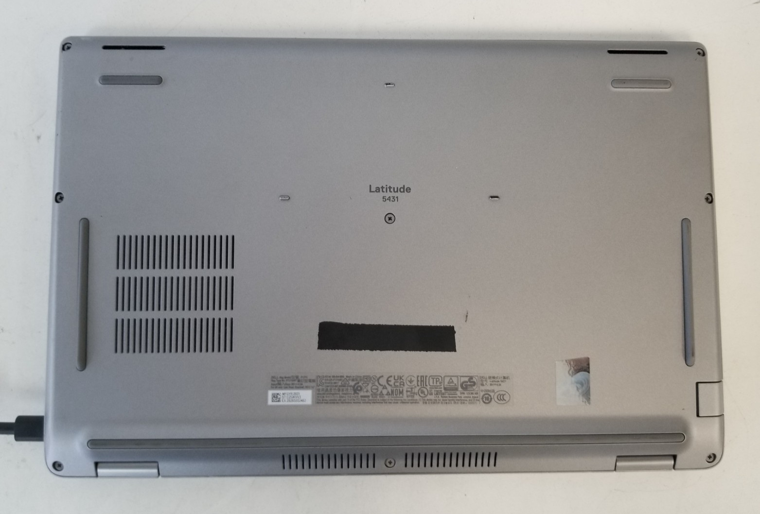 Dell Latitude 5431 14″ Intel i7-1270P 16GB DDR5 NO HDD NO OS