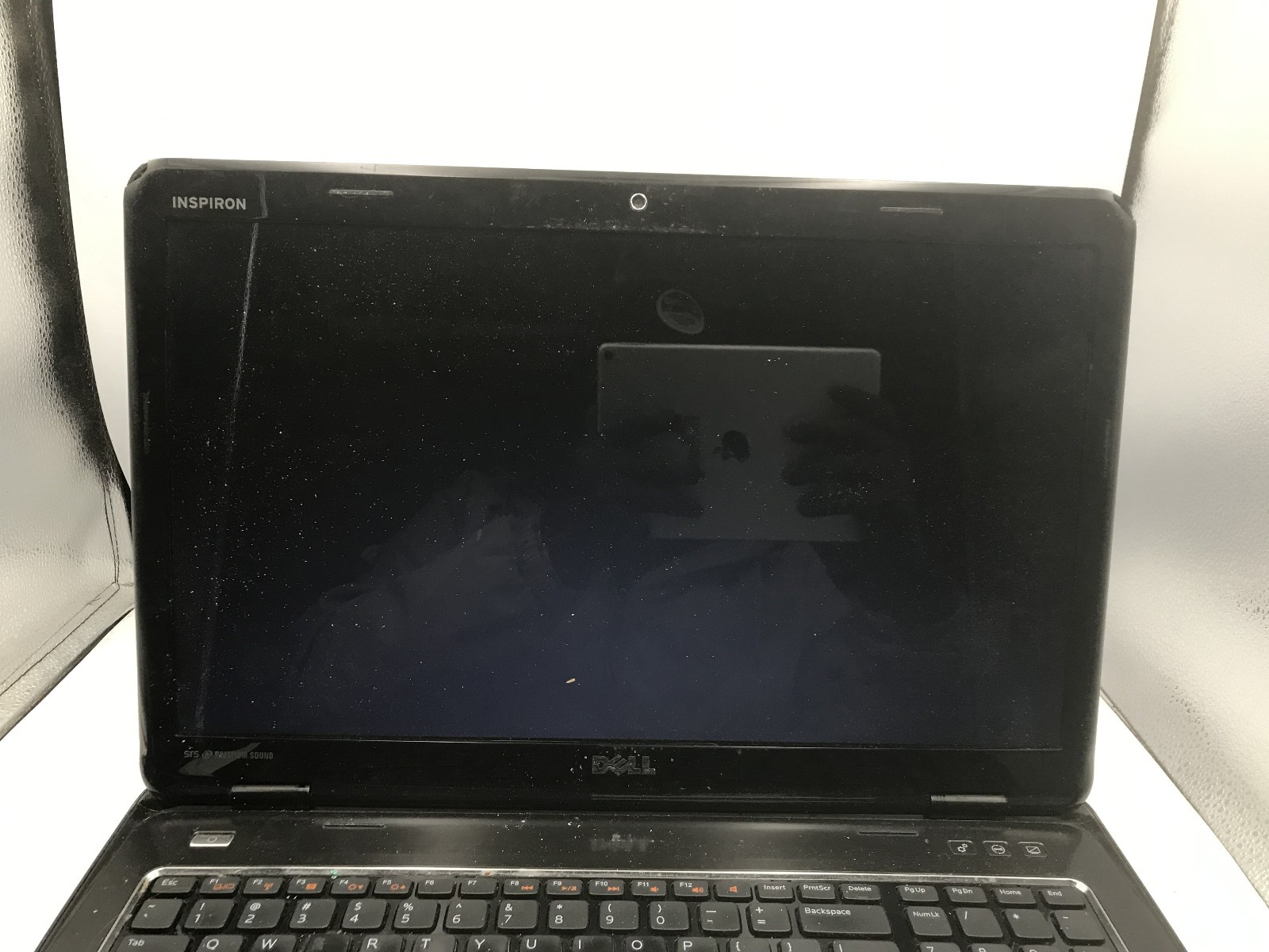 DELL INSPIRON N7110 – FOR PARTS/REPAIR – INTEL i5-2450M – NO RAM -READ DESC- BB