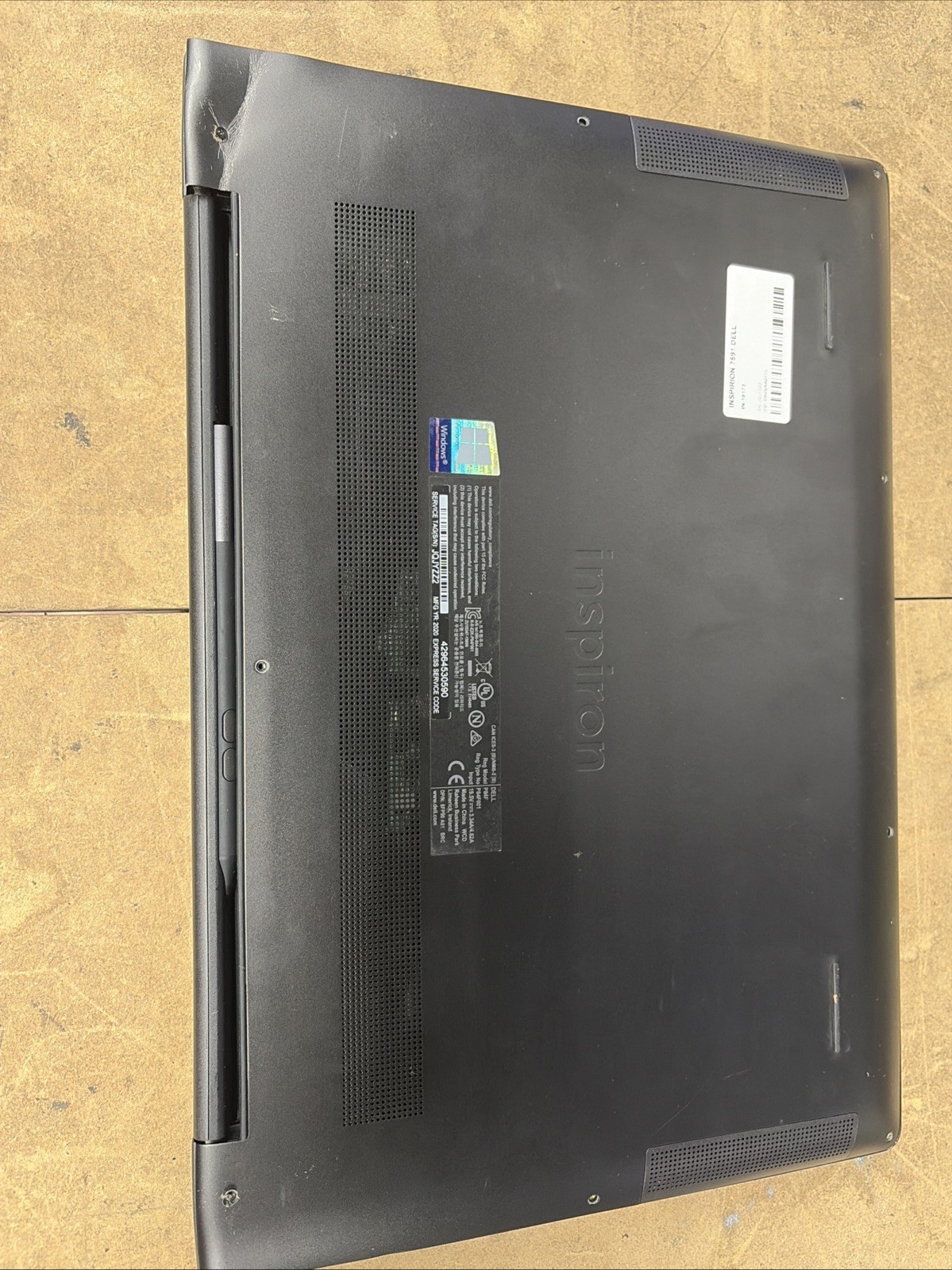 Dell Inspiron 7591 2in1 15.6″ UHD Touch i7-10510U 16GB Ram 256GB SSD MX250 No OS