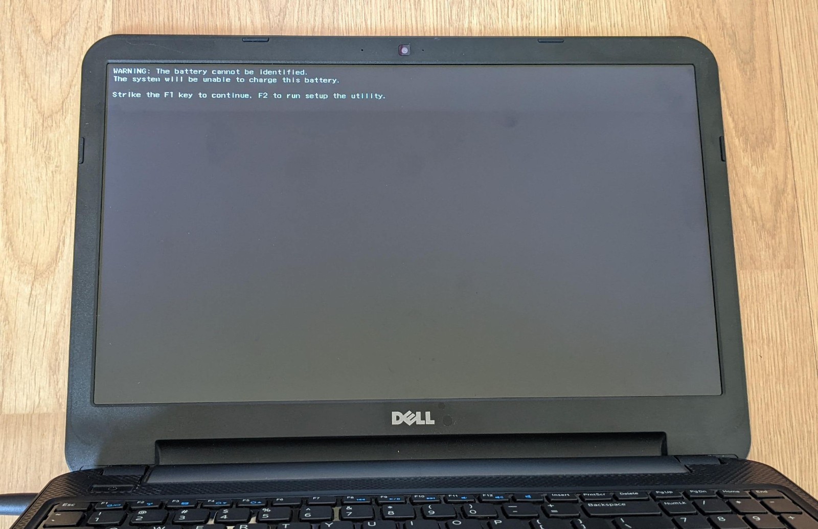 Dell Inspiron 15.6″ Laptop Pentium 2127U 2GB RAM 120GB HDD Win 8.1 *DEAD BATTERY
