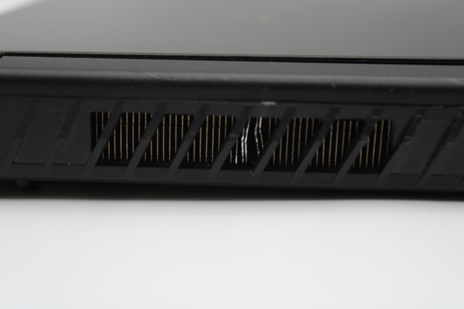MSI GF65 Thin 9SD _ i7-9750H _ 32GB RAM _ 1TB SSD _ GTX 1660 Ti _ w11h _ No AC