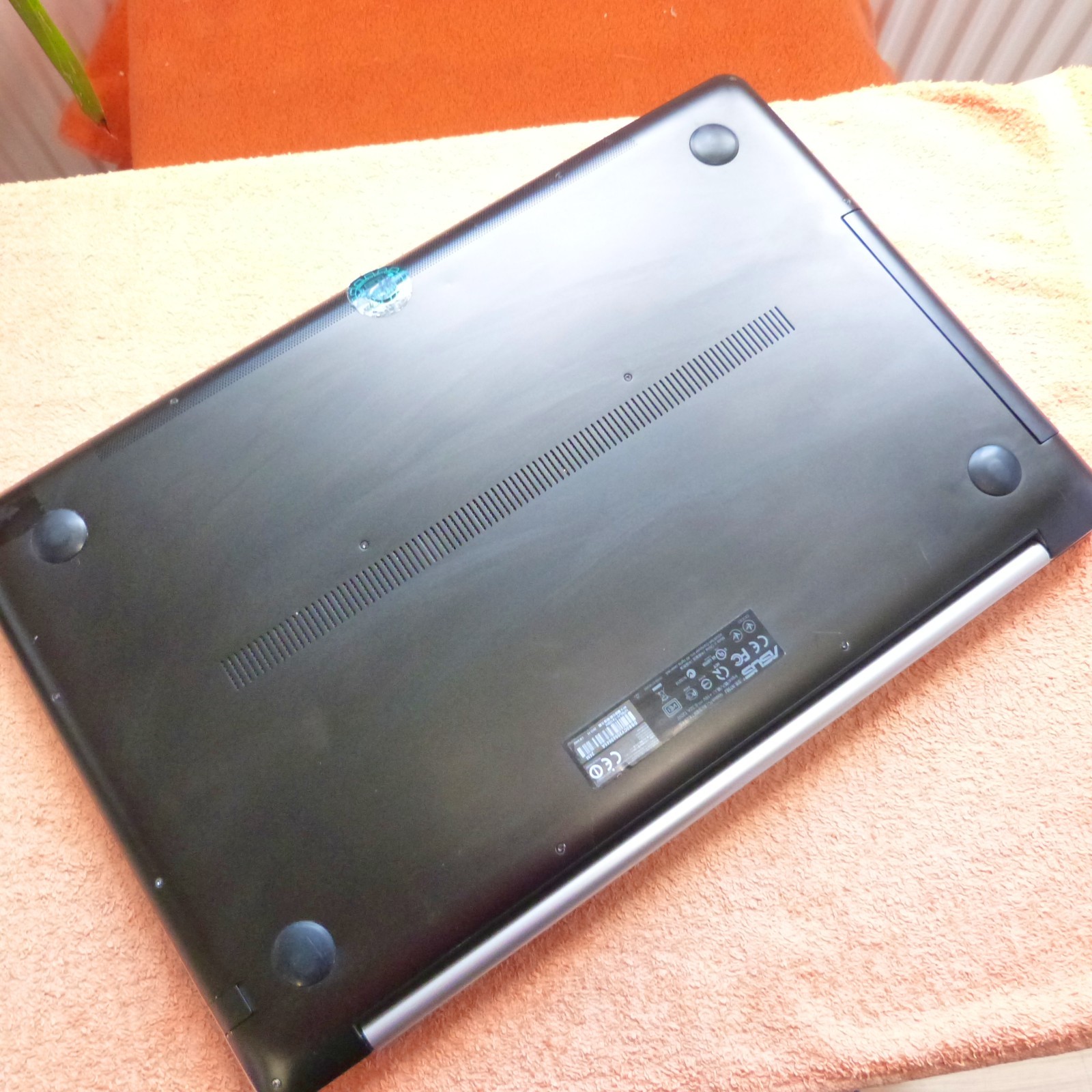 Asus N750 VivoBook Premium METAL 17″ FULLHD BLURAY l SSD Windows 11 QUAD i7