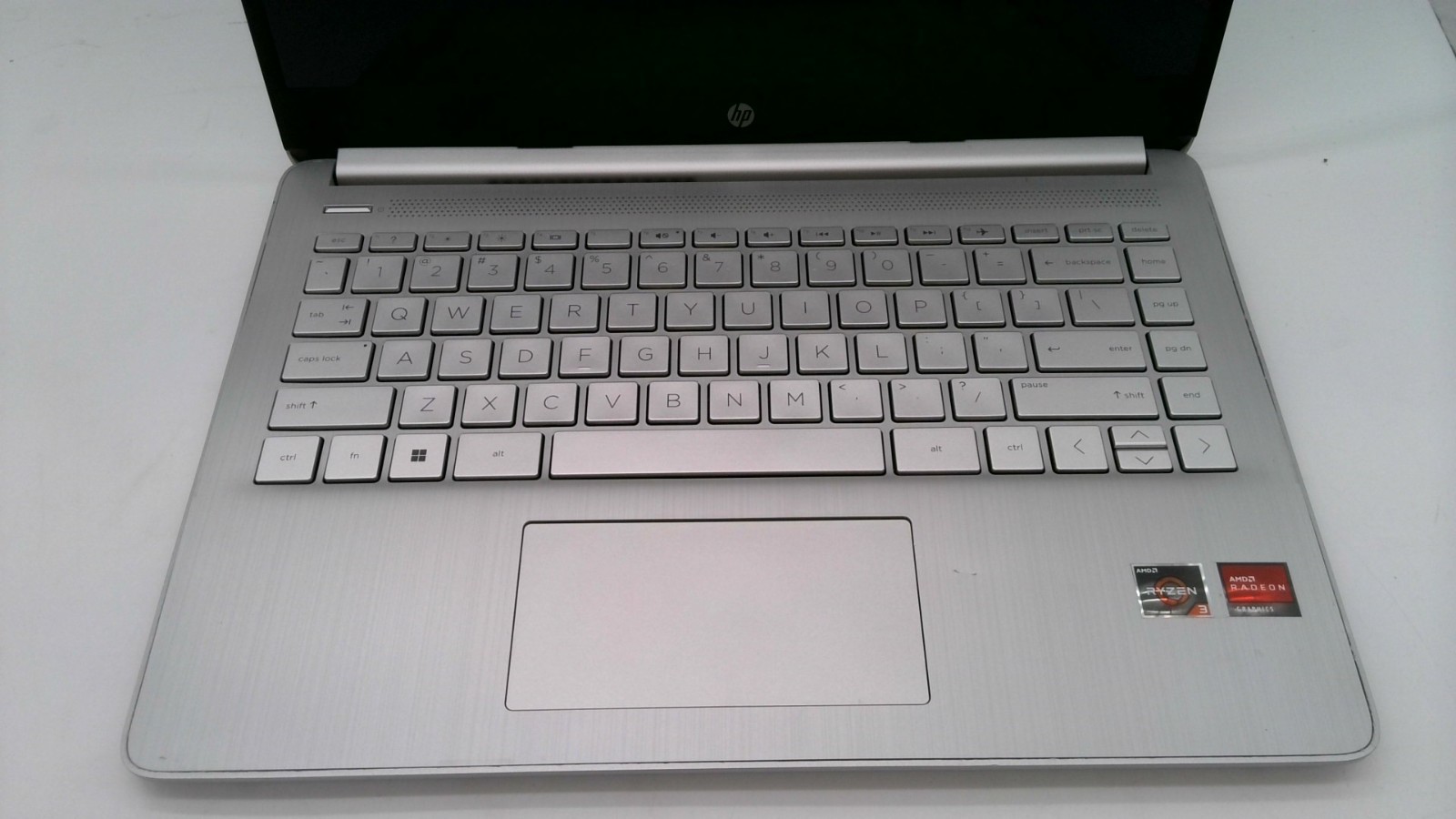 HP 14-fq0110wm 14″ Ryzen 3 3250U no ram no hd boot to bios