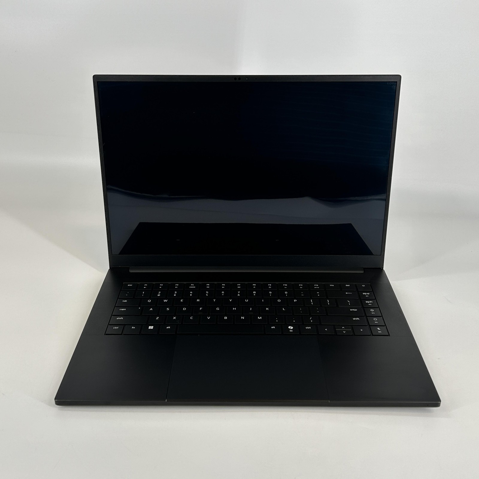 Razer Blade 16 240Hz QHD+ 2025 2.0 GHz Ryzen AI 9 HX 370 32GB 4TB/2TB RTX 5090