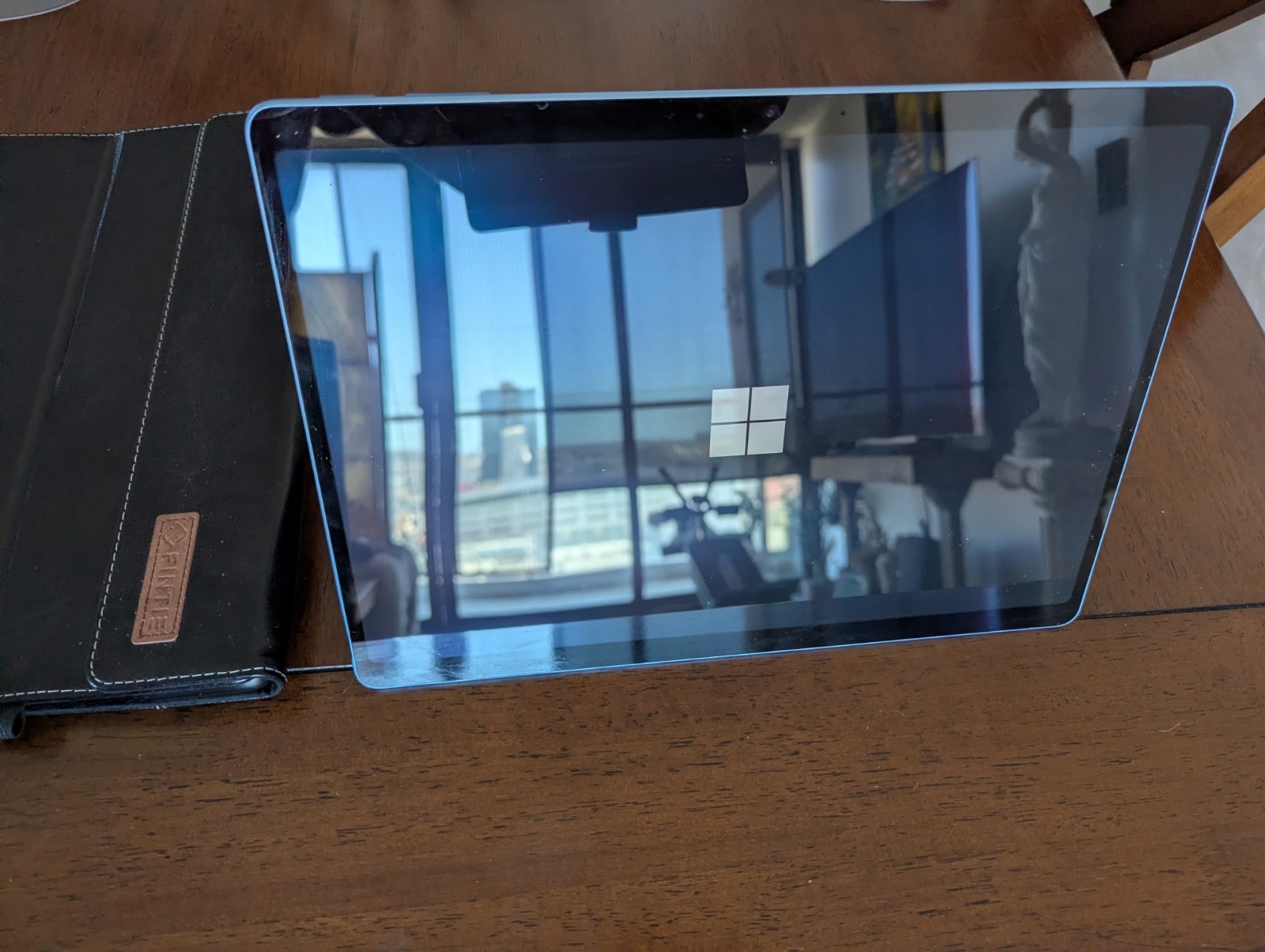 Microsoft Surface Pro 2-in-1 Laptop/Tablet (2024), 13″ OLED Touchscreen Sapphire