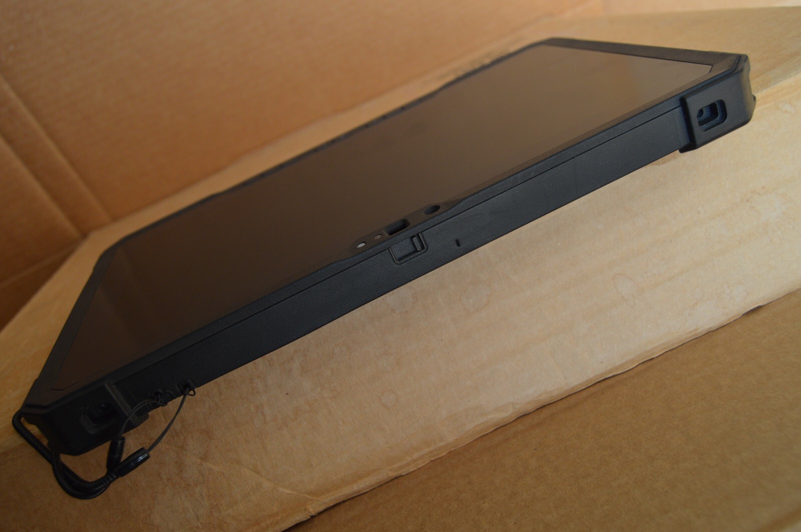 Dell Latitude Rugged Extreme Tablet 7220 i7-8665U 16GB 512GB SSD GPS