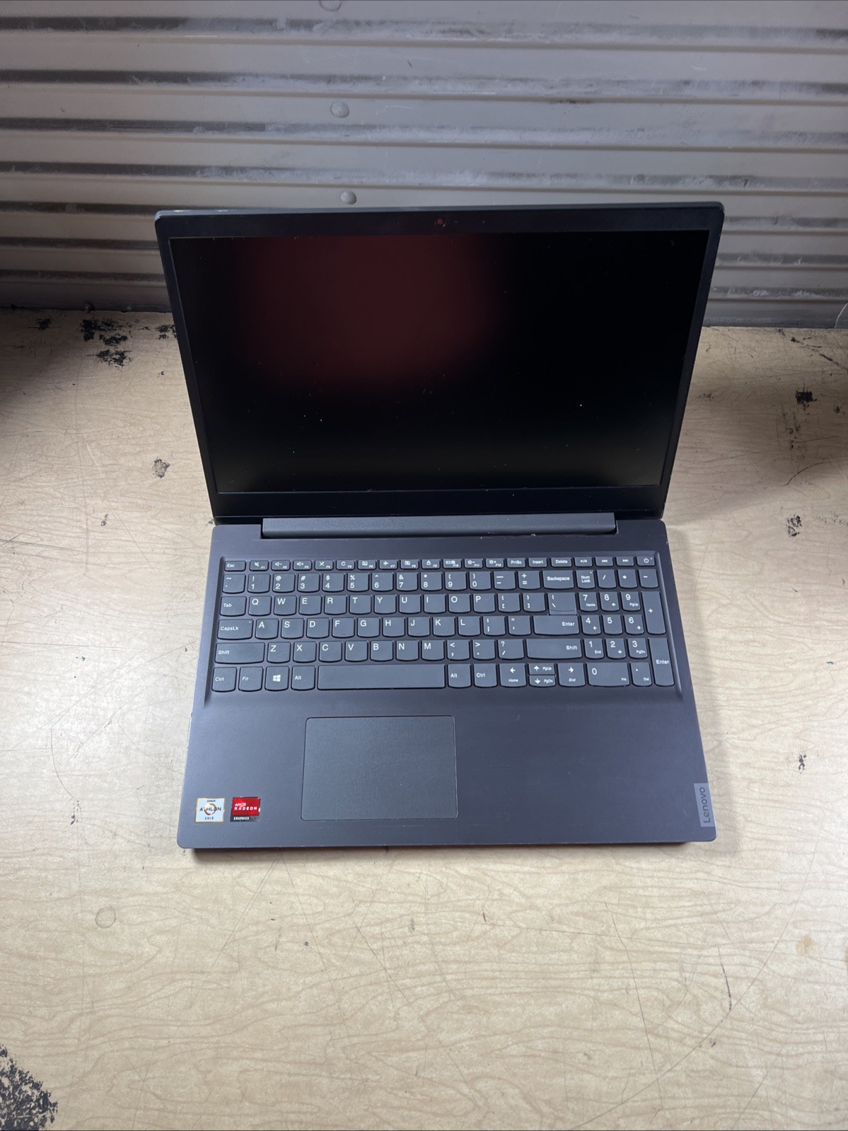 LENOVO V15-ADA AMD ATHLON GOLD 3150U 8GB RAM **NO HD/ NO CADDIE/ NO OS