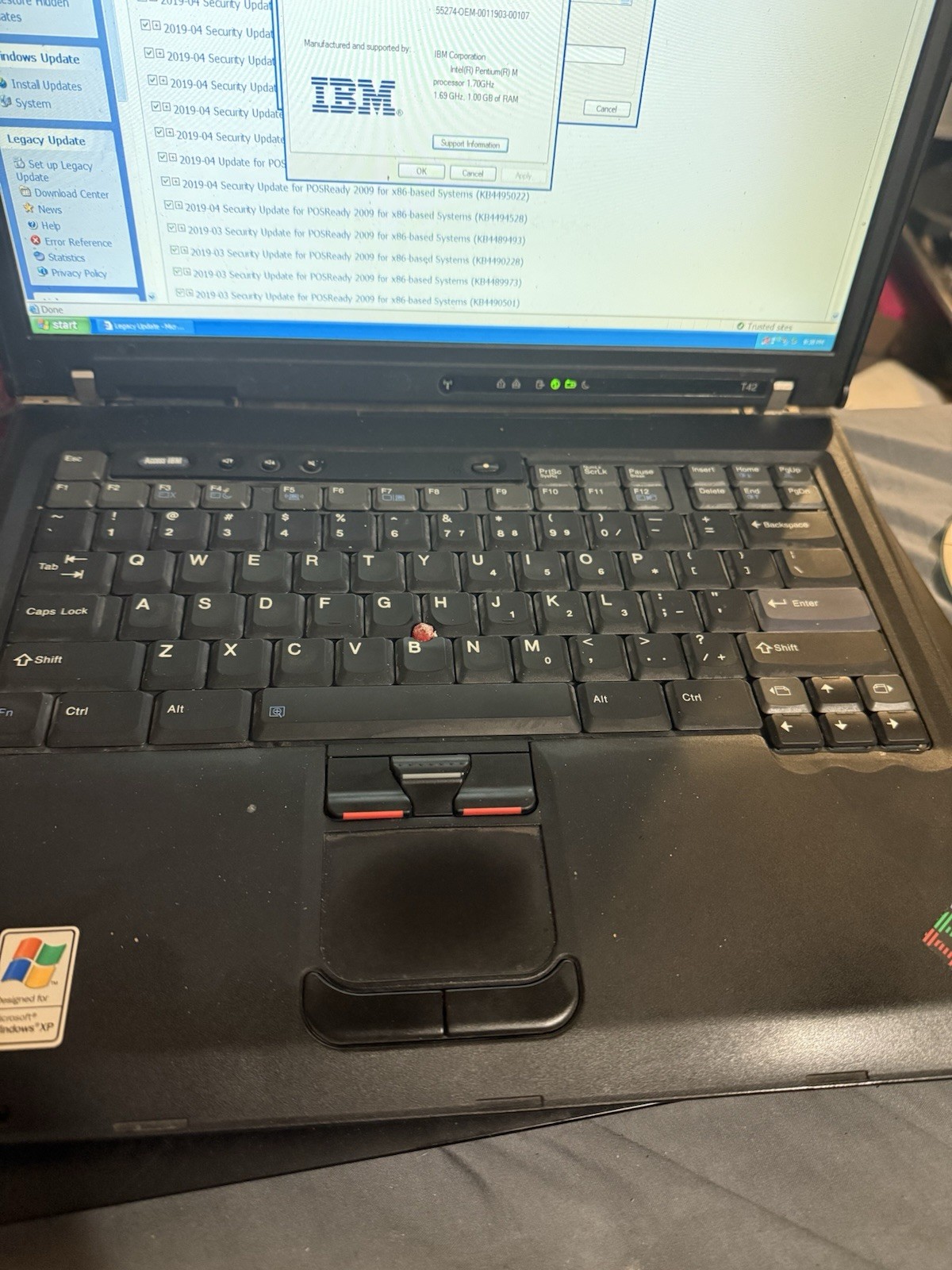 IBM ThinkPad T42 15 FlexView IPS Radeon 9600 Windows XP Retro Gaming Laptop