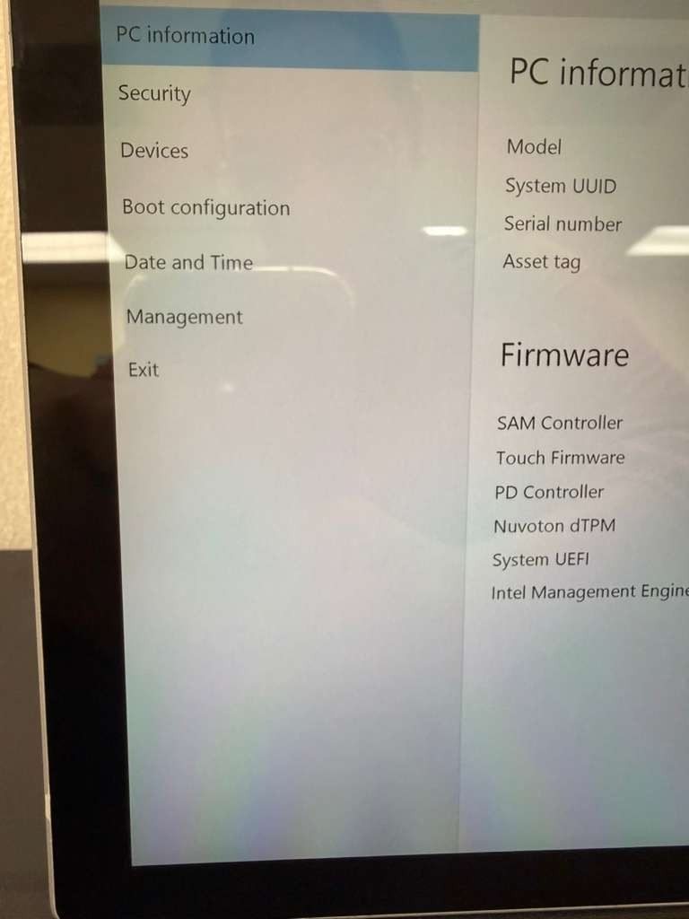 Microsoft Surface Pro 7 i5 10th Gen 8GB 256GB SSD WIN 11 PRO . READ DESC