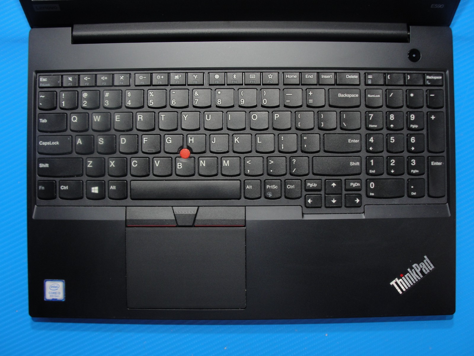 Lenovo ThinkPad E590 15.6″HD Intel Core i3-8145U 2.1GHz 8GB RAM 1TB HDD+P/A