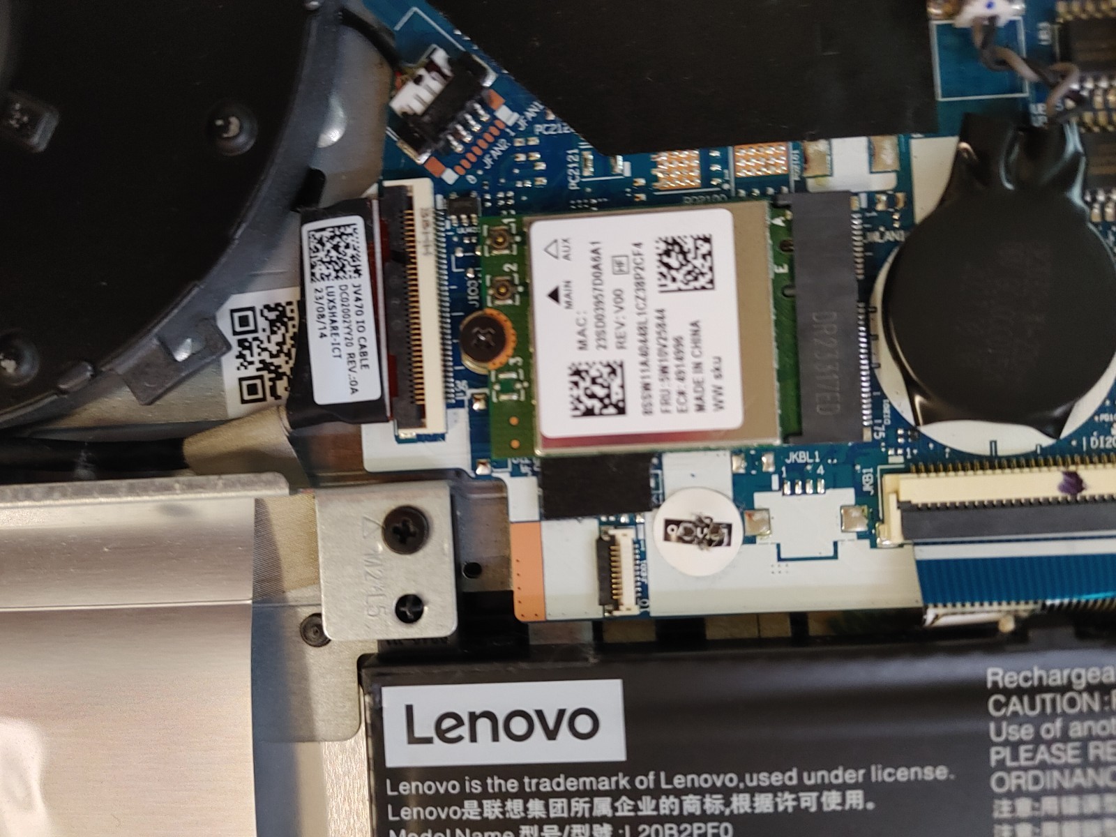 Lenovo V14 G4 IRU Core i3-1315U@8GB RAM , NO SSD , NO SCREEN , FOR PARTS ONLY