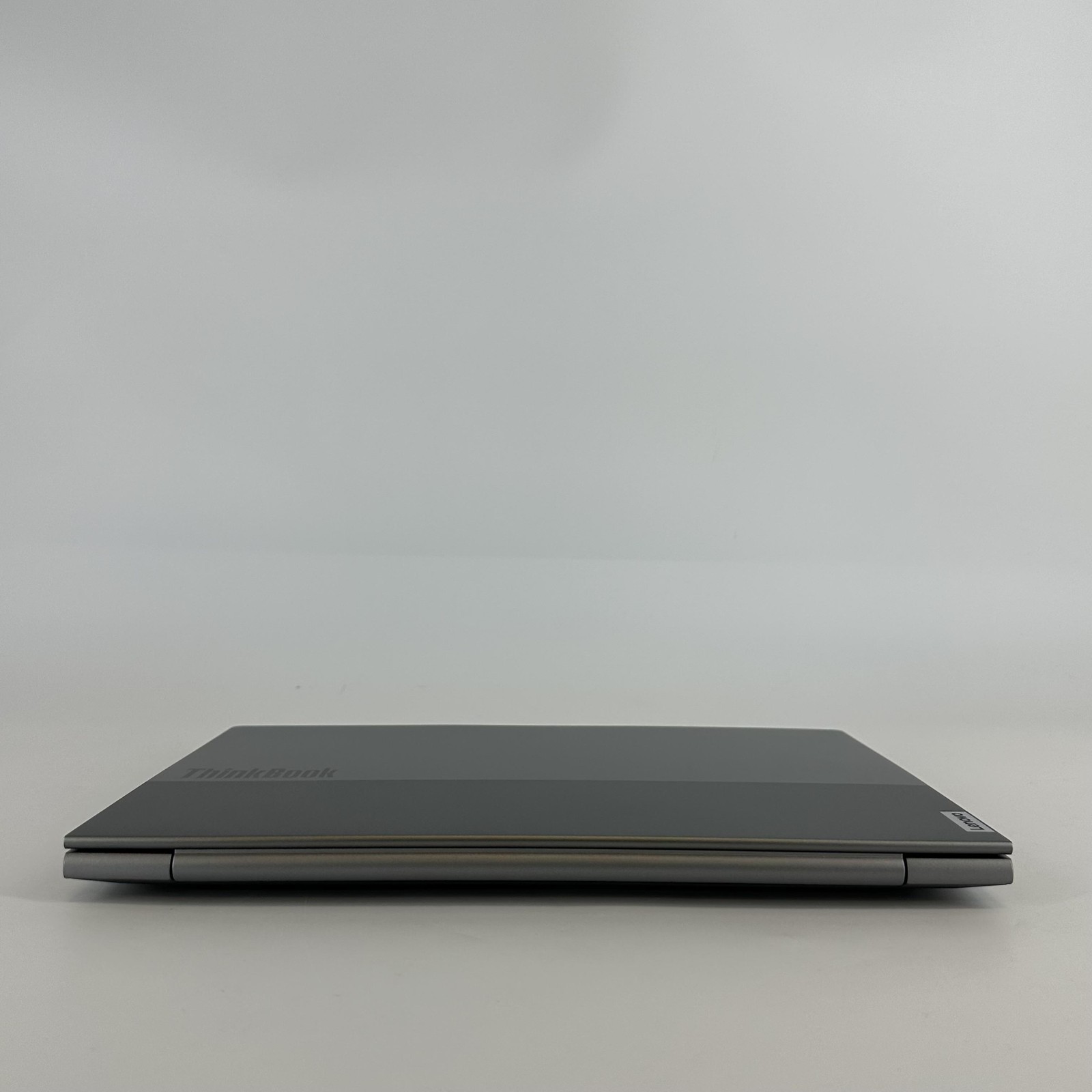 Lenovo ThinkBook 14 Gen 8 FHD+ TOUCH 2.0 GHz Ultra 7 255H 32GB 1TB SSD Excellent