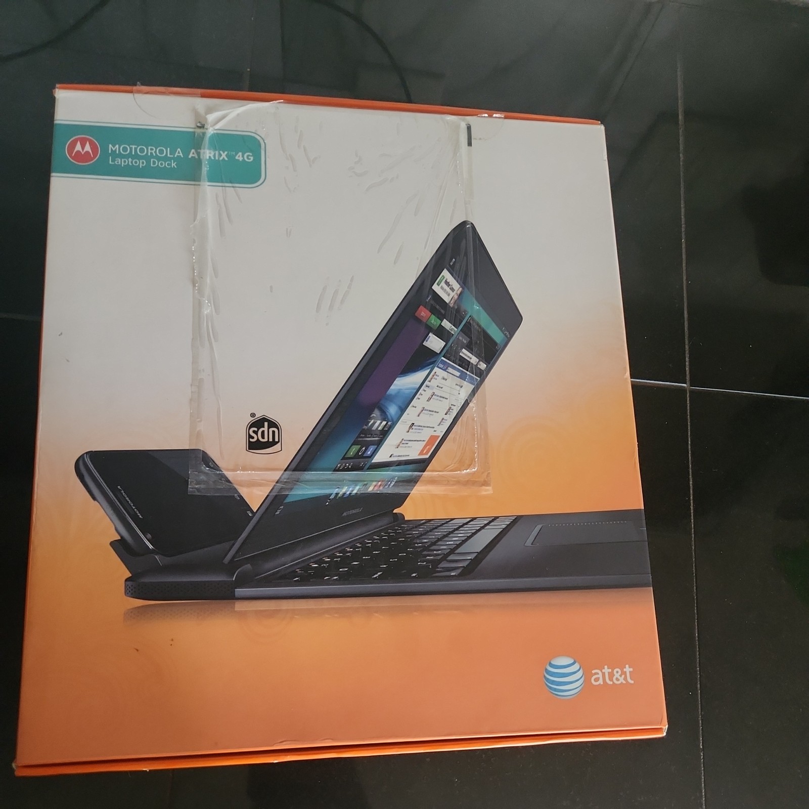 MOTOROLA ATRIX 4G LAPTOP MOBILE PHONE DOCK SJYN0737A STURDY LIGHTWEIGHT(box 1)