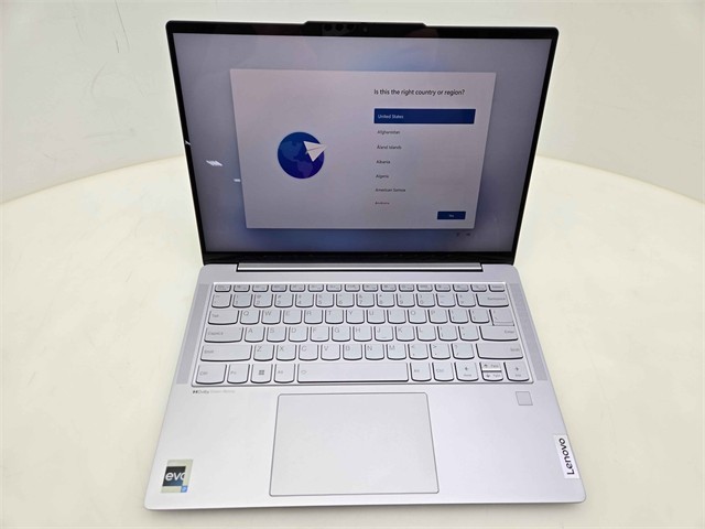 Lenovo Slim 7 14IRP8 Notebook 14″ i7-1360P 16GB 1TB SSD 83A40003US