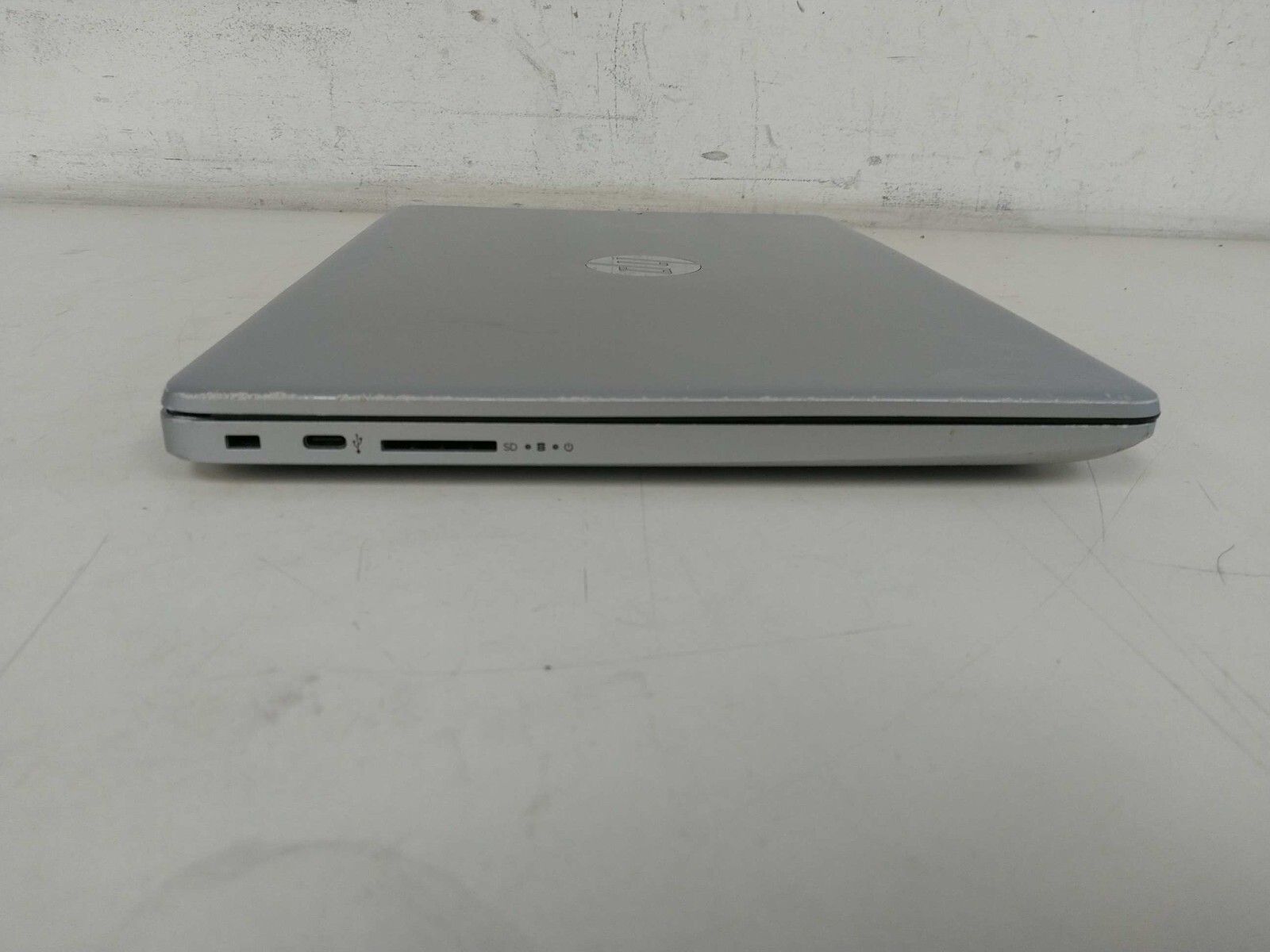 HP Laptop 14-dk0731ms Ryzen3 3200U 2.6GHz 8gb ram 128gb SSD charger 5CG9403C51