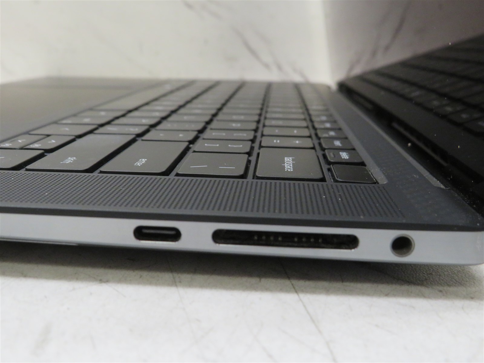 Dell Precision 5560 Laptop Intel i7-11850H@2.5GHz 32GB RAM BATT NVIDIA T1200 AC