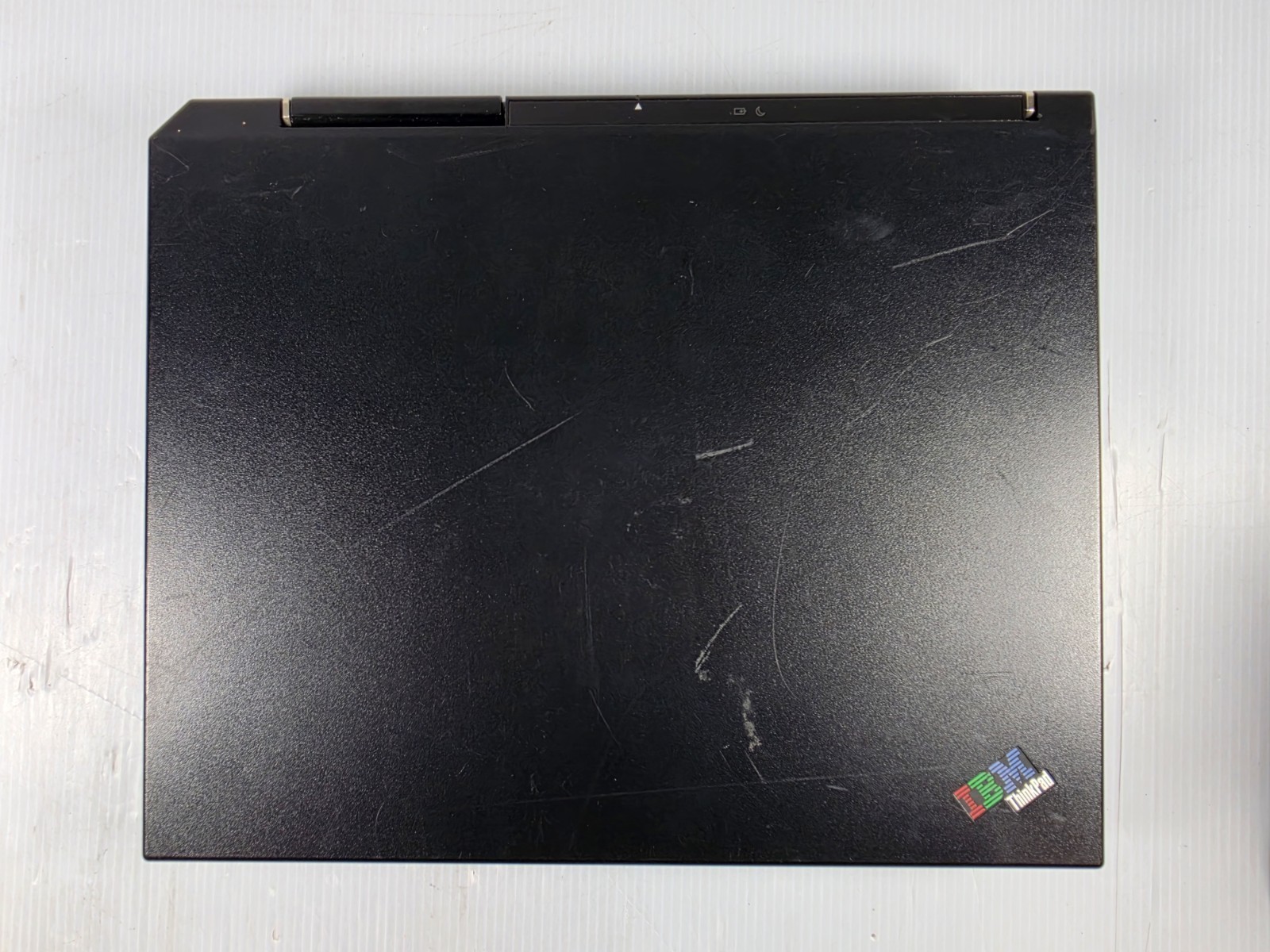 IBM ThinkPad R40 2897- 14.1″ Intel 1.4GHz 1GB RAM ?HDD Read