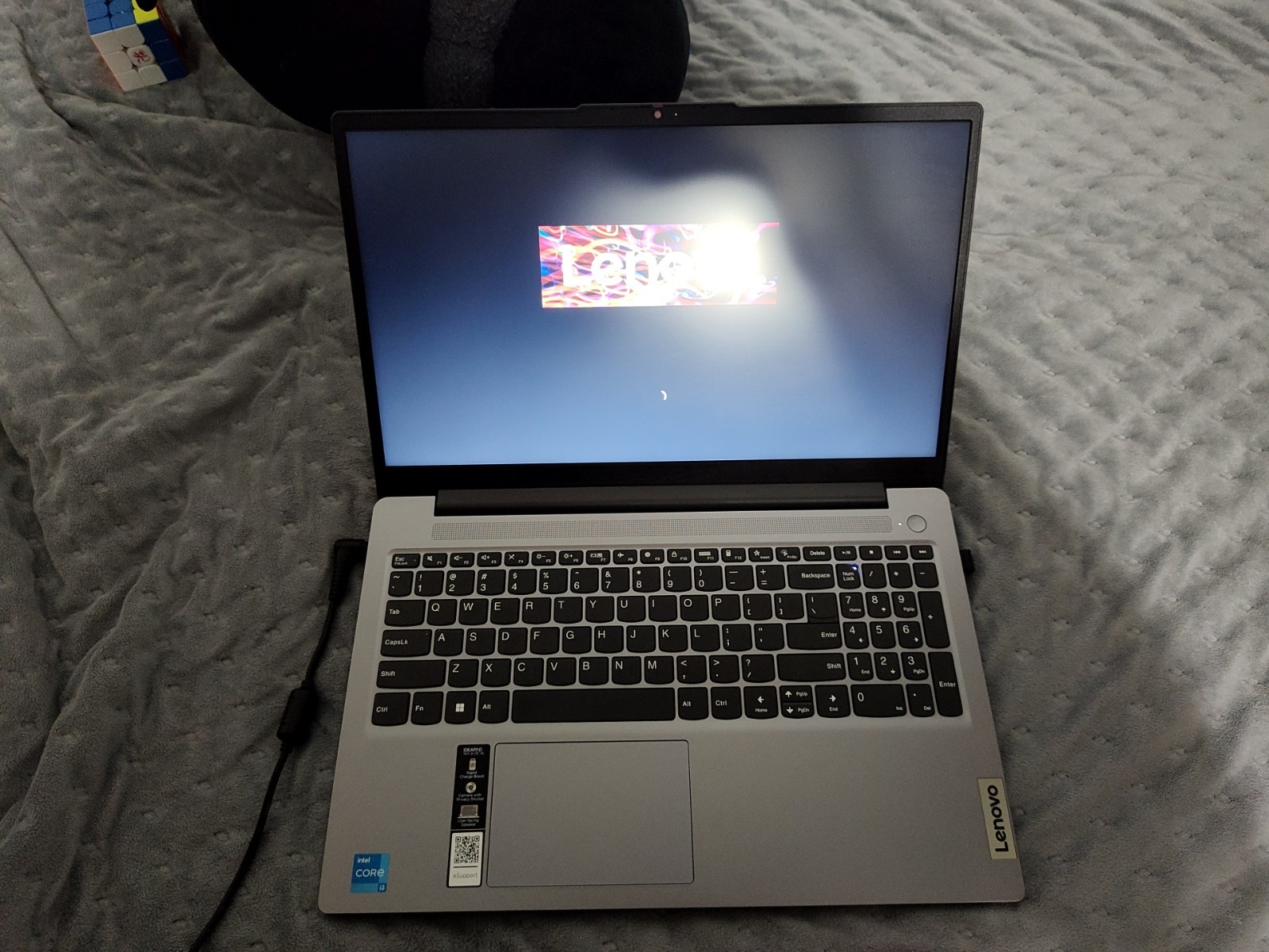 Lenovo IdeaPad Slim 3 15IAN8, 15″ FHD, i3-N305, 8GB RAM, 128GB eMMC, Win 11 Home