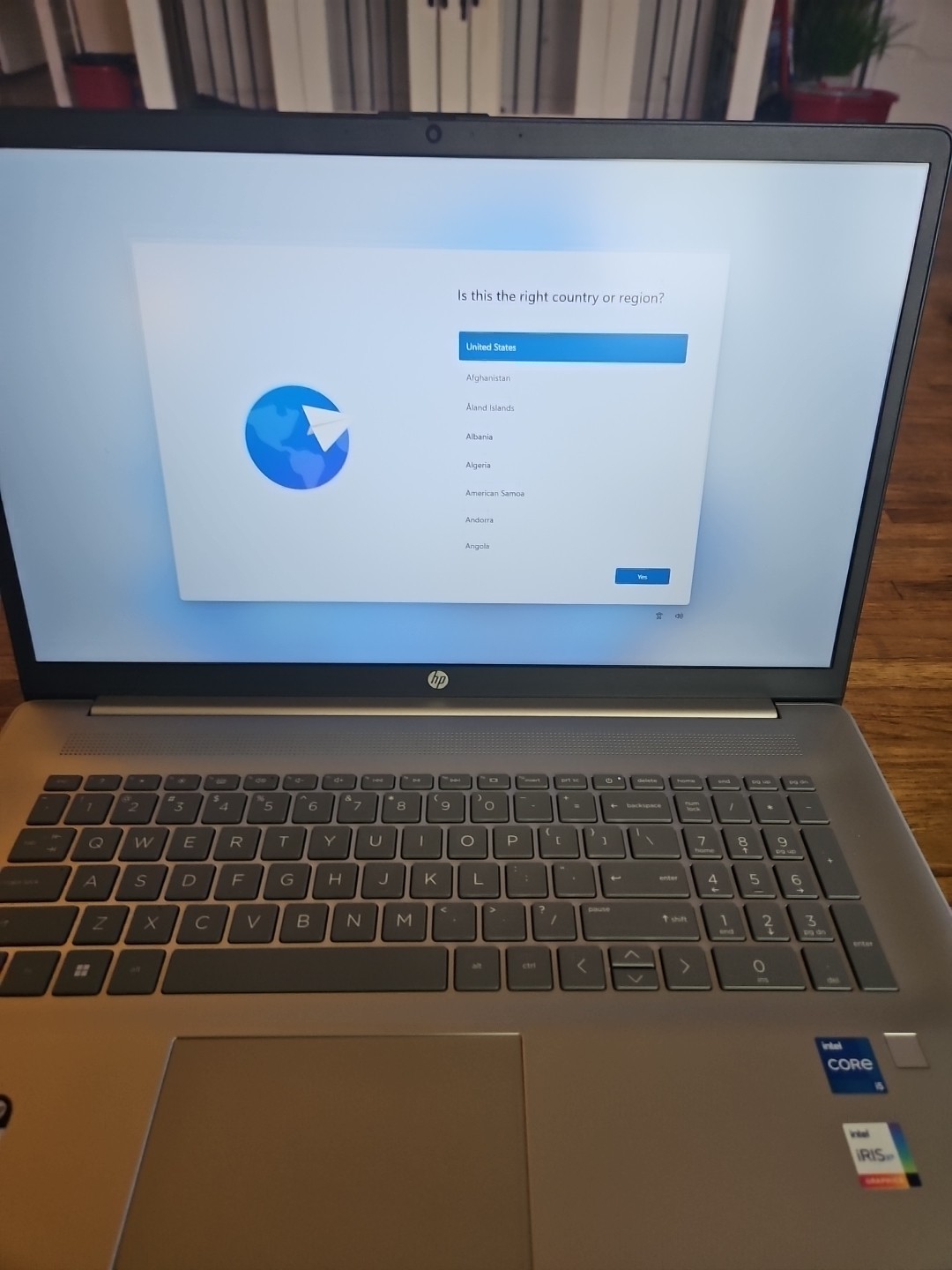 HP 17-cn2068cl 17.3″ FHD i5-1135G7 2.4GHz Intel Iris Xe Graphics 8GB RAM 512GB