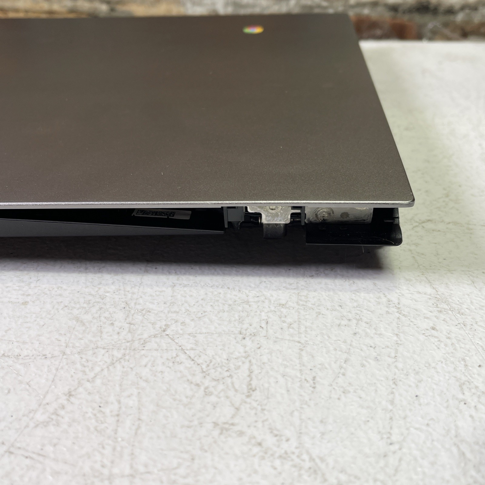 Lenovo ChromeBook 14e Tested LCD Screen w/ Chassis & Battery – No Motherboard’s