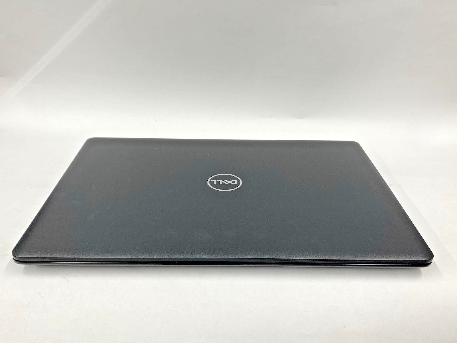 Dell Latitude 3590 – 15.5″ FHD – Core i5-8250U – 8GB – 256GB SSD – Win 10 Pro