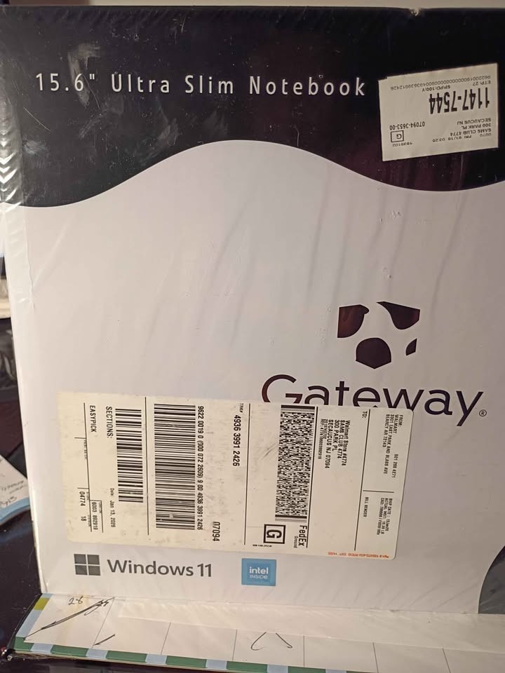 Gateway 15.6″ FHD IPS Intel N100 4GB RAM 128GB SSD GWNN11554 Windows 11 Home