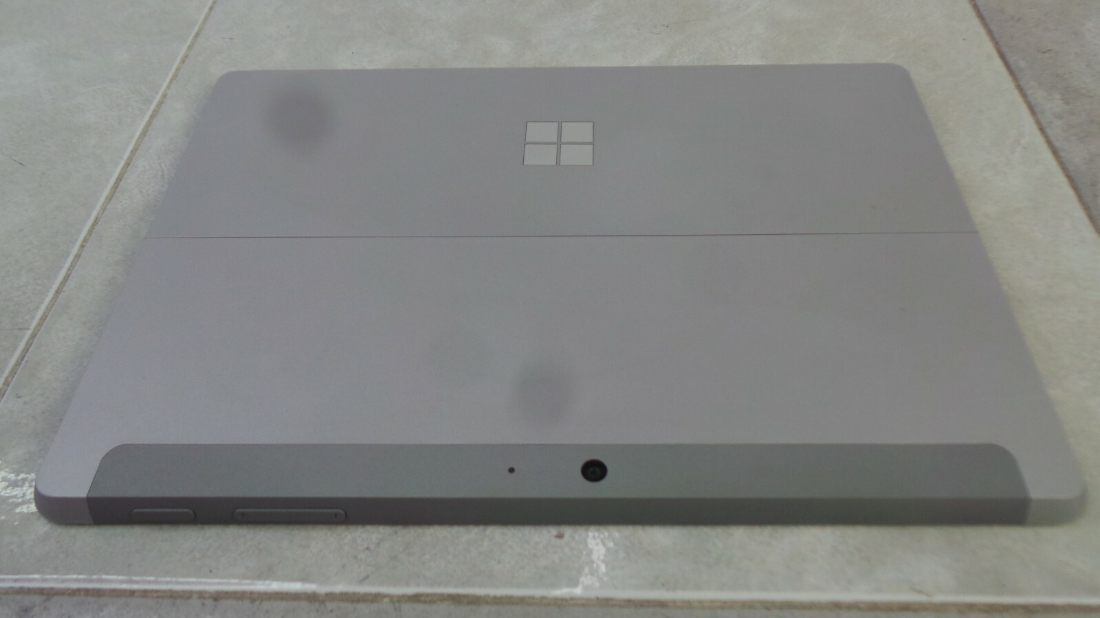 Microsoft Surface Go 2 10.5″ 2020 1.7GHz Pentium Gold 4425Y 4GB 64GB
