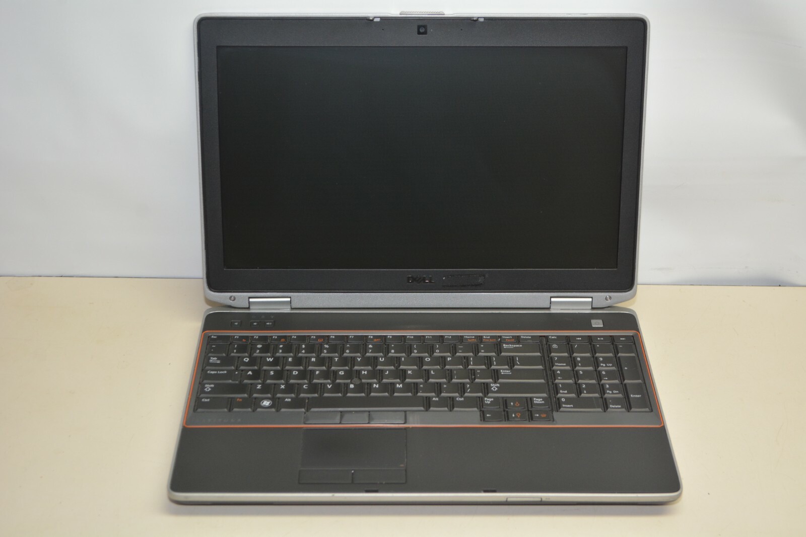 Dell Latitude E6520 Intel Core i7-2620M @ 2.70GHZ 4GB Ram No HD #Z451