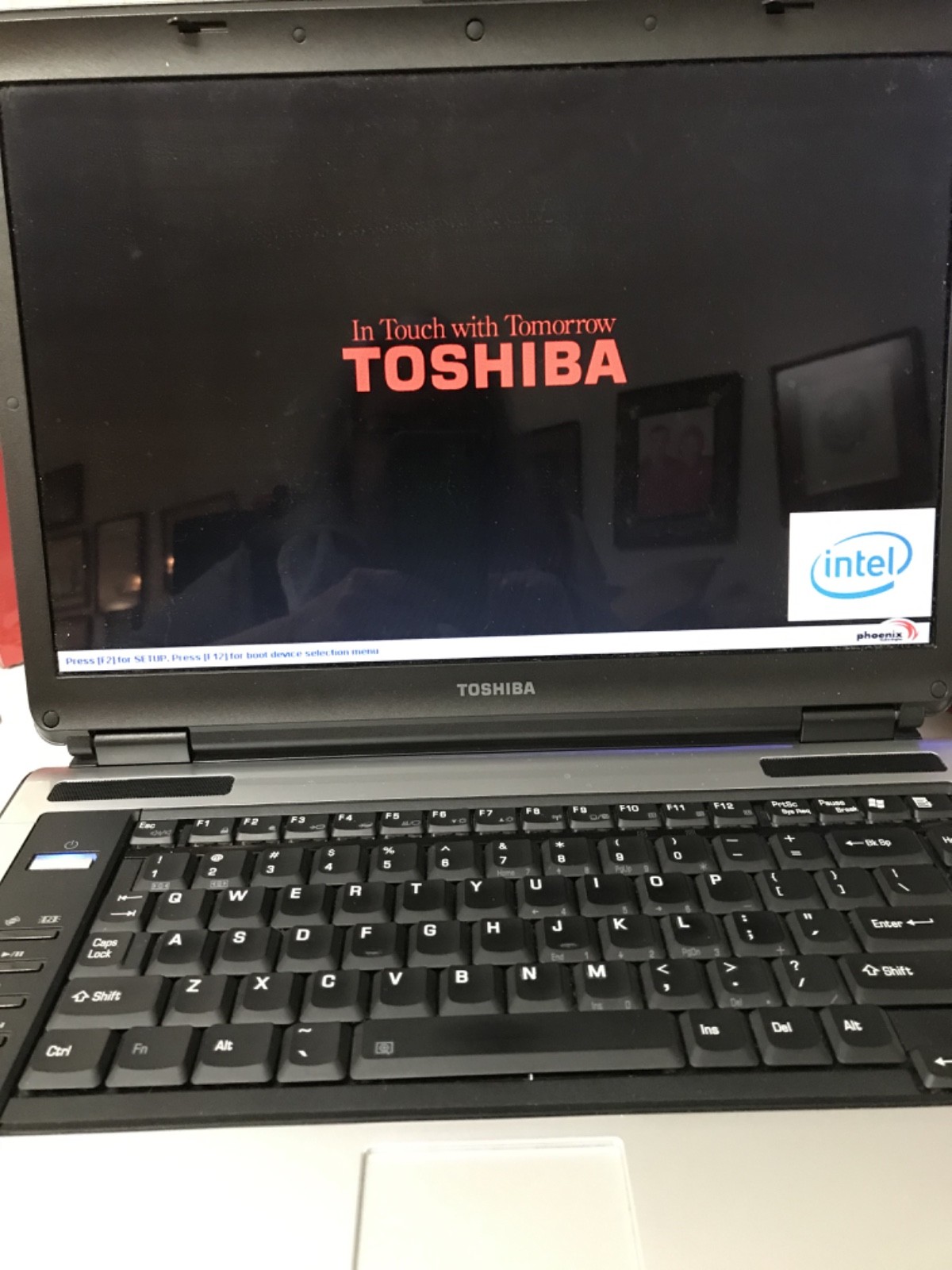 TOSHIBA SATELLITE LAPTOP/POWER CORD/EXTERNAL HARD DRIVE/WIRELESS # KEYPAD/+