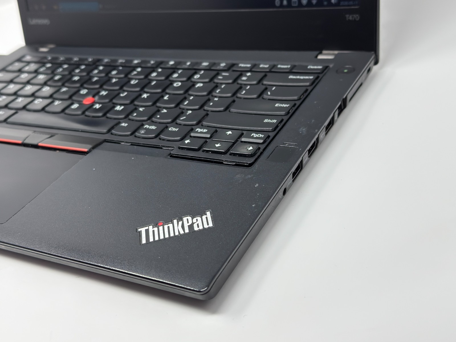 Lenovo ThinkPad T470 8GB 1TB Intel Core i5-7300U 14 in Laptop with Charger
