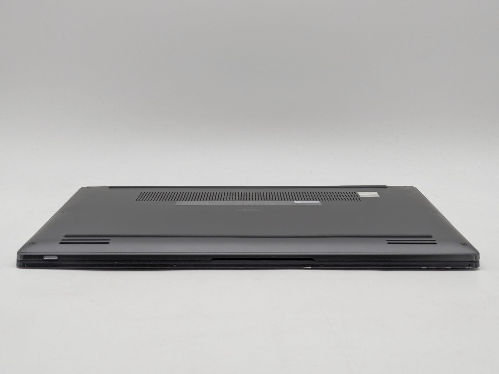 Dell Latitude 9330 2-in-1 13″ 2560 x 1600 Touch I5-1240U 256GB SSD 16GB W11P