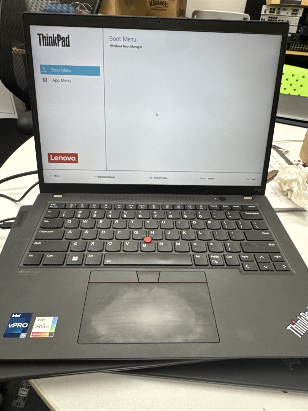 lenovo thinkpad T14s gen 3 i5 (boots to bios)