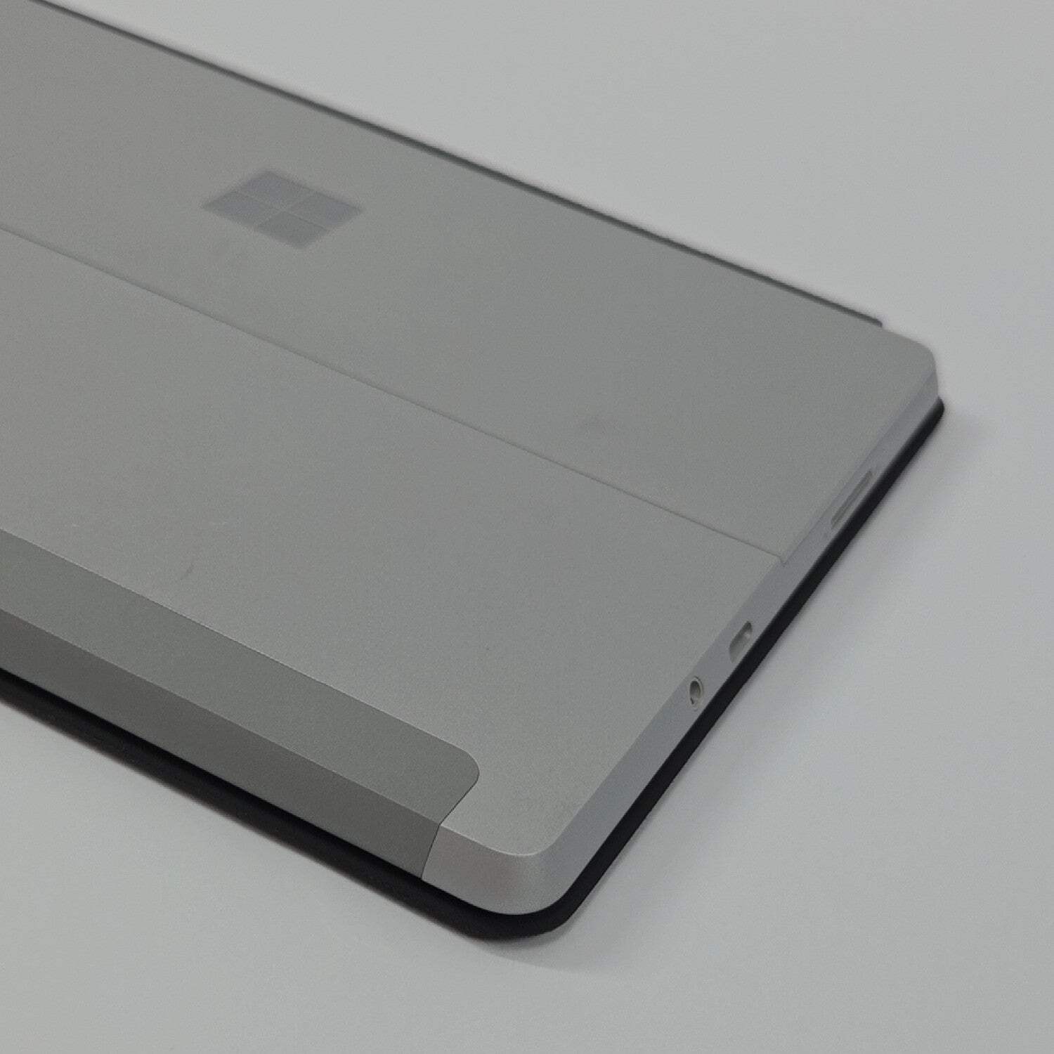 Microsoft Surface Go 2 1927 10.5″ m3-8100Y 1.1GHz 8GB RAM 128GB SSD