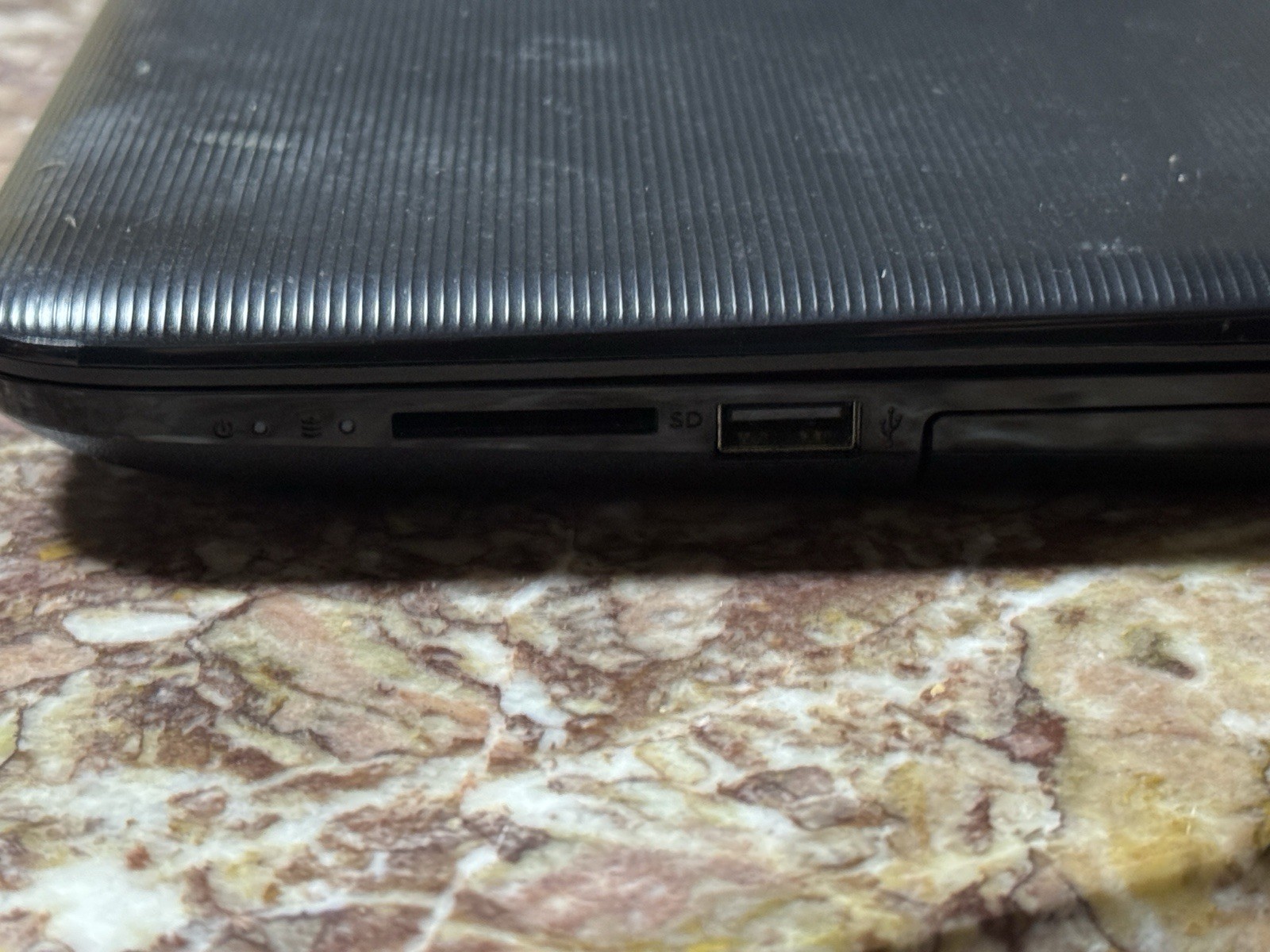 HP 15-ba009dx 15” Laptop AMD A6-7310 | 4GB | 500GB Win 10