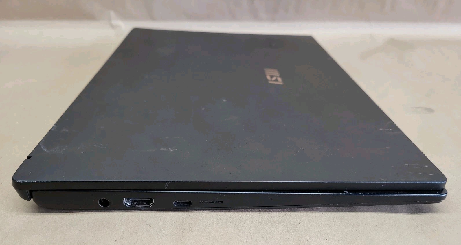 MSI Summit B14, Intel Core i5-1135G7 @ 2.4GHz, 8GB RAM, NO SSD, NO OS *READ*