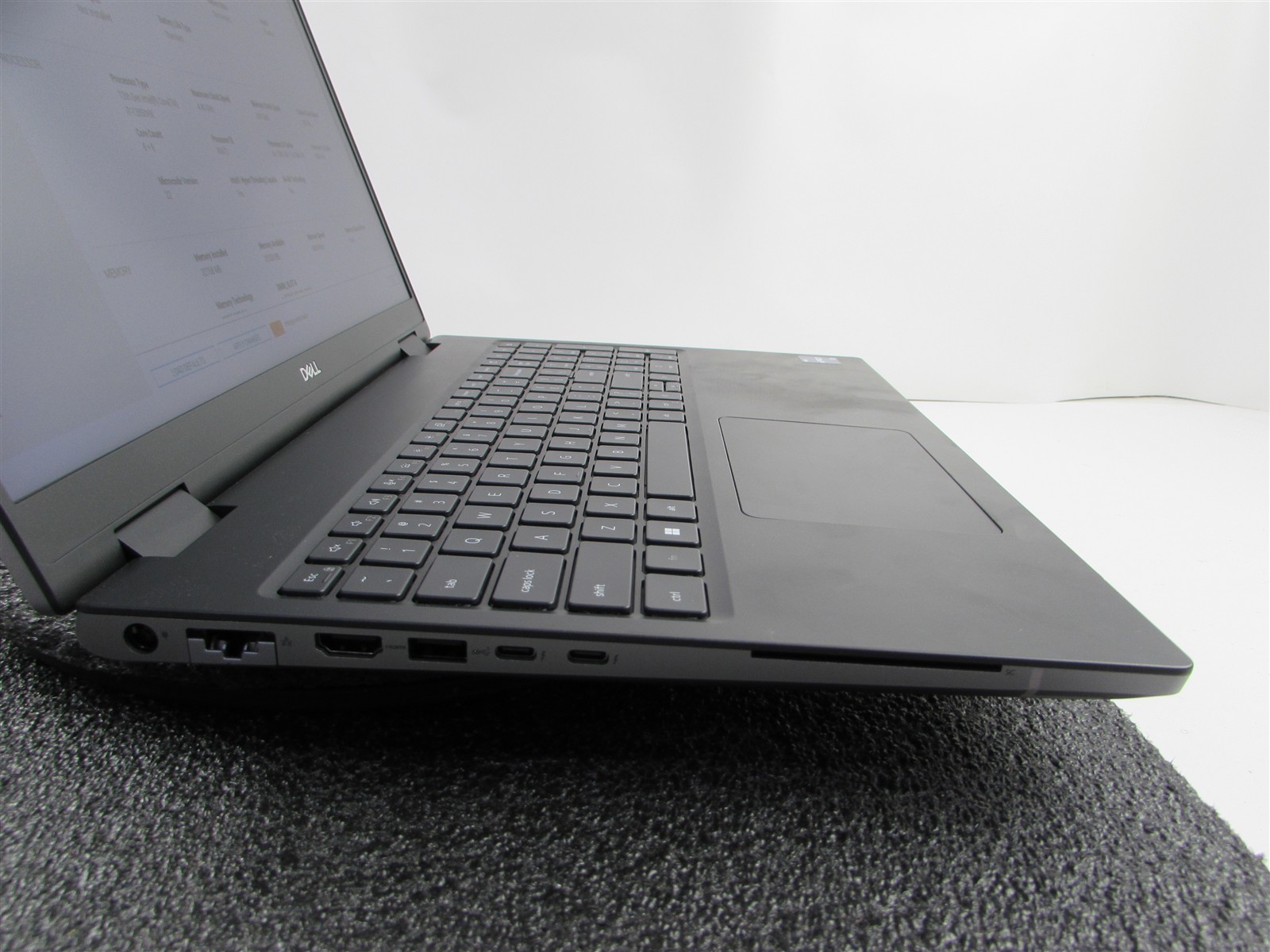 DELL PRECISION 7670 FHD I7-12850HX 16 CORES 1TB 32GB RAM RTX A2000 WIN 11 PRO