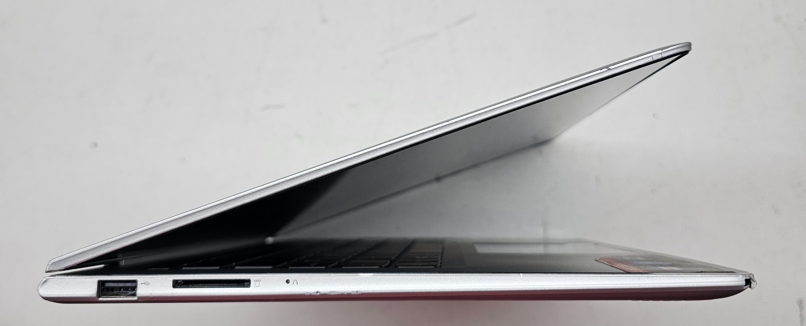 Lenovo IdeaPad 710S Plus-13IKB Laptop Intel i7 7th Gen NO RAM/HD/OS/POWER (FL)