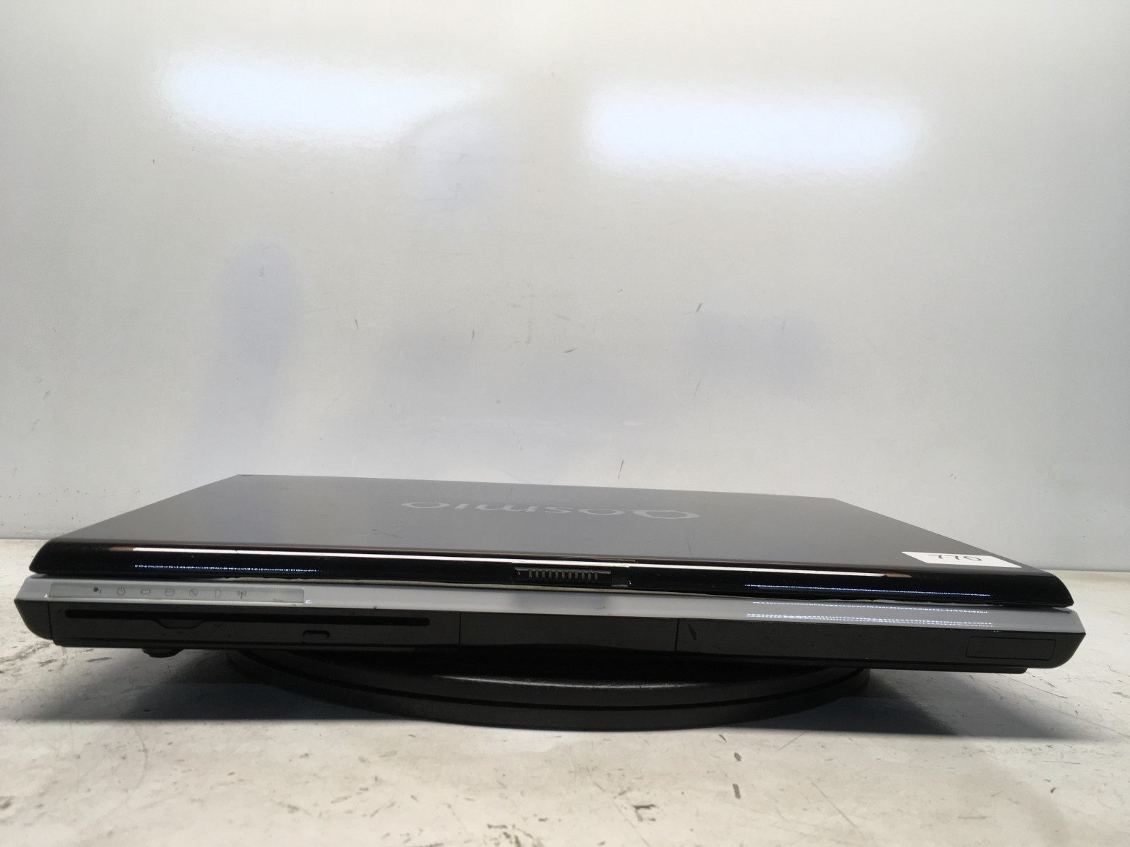Toshiba Qosmio F45-AV410 Intel Core 2 Duo T5450 1.66GHz 2 GB NO HDD