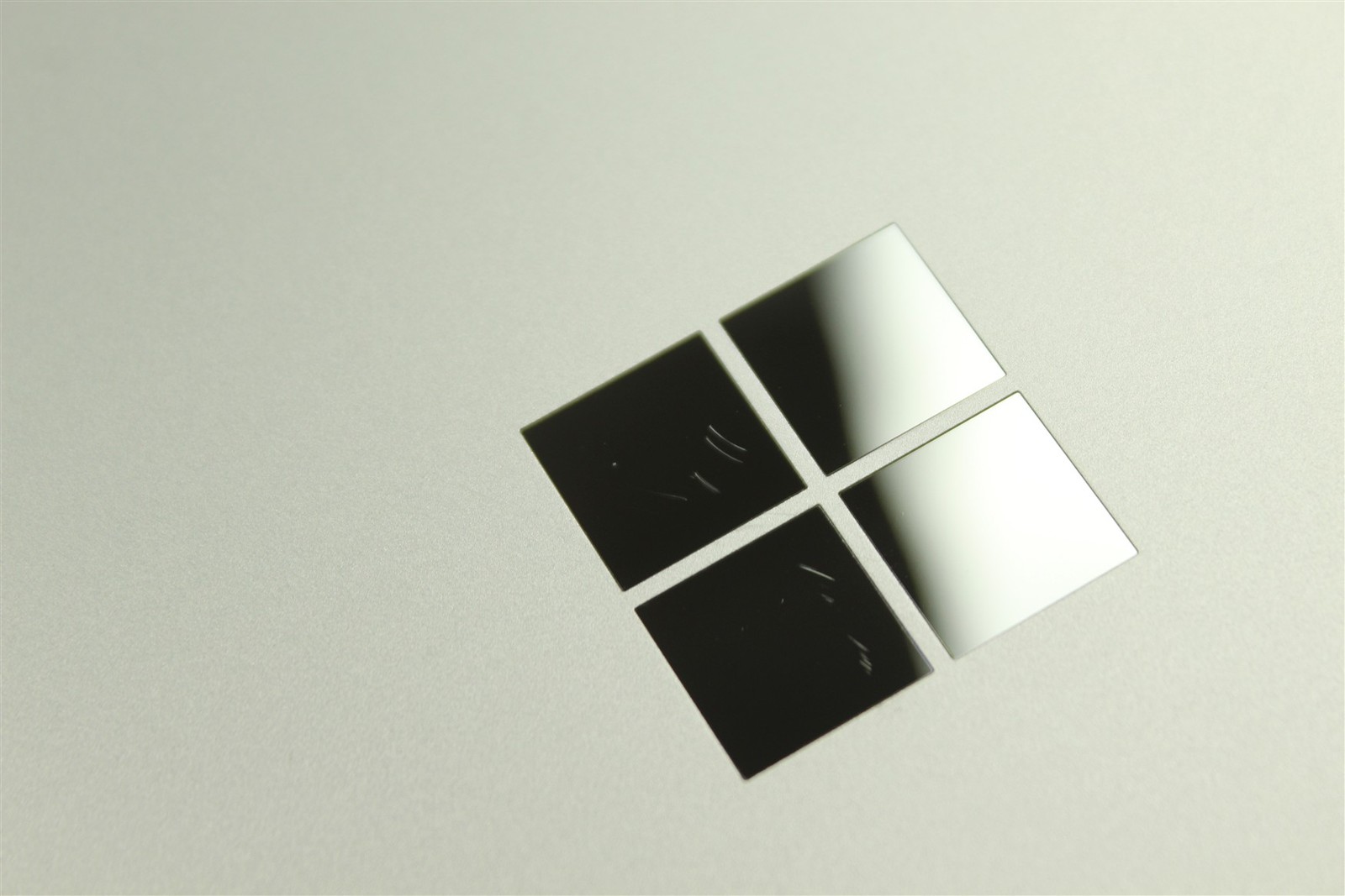 Microsoft Surface Laptop Go 2 2013 12.4″ i5-1135G7 256GB SSD 16GB RAM W11H
