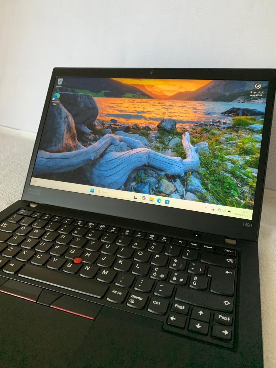 Lenovo ThinkPad T490 i5-8365U 16GB 1TB SSD 14.1” FHD IPS