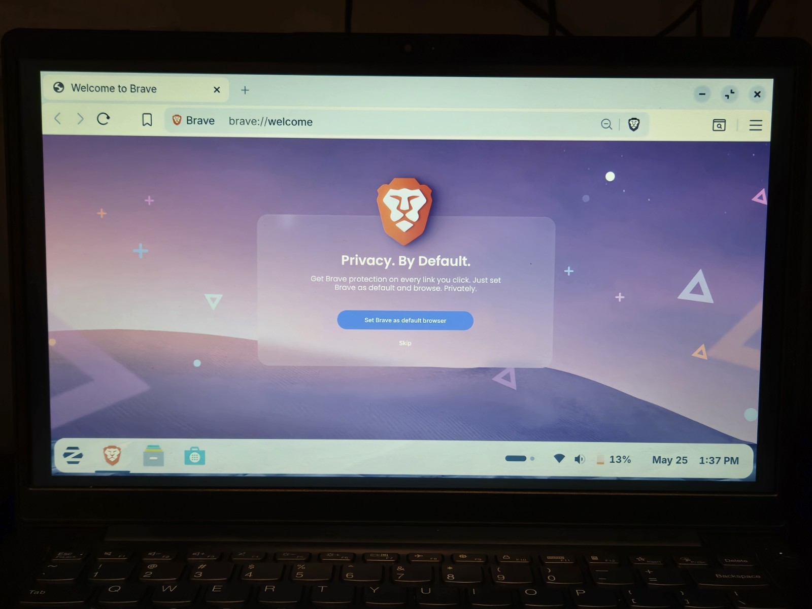 Lenovo IdeaPad 3 Ryzen 7 5700U 512GB SSD Radeon Graphics Zorin OS Linux