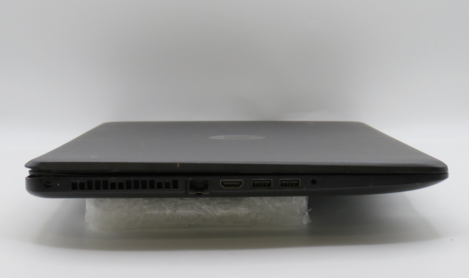 HP 17-bs011dx | i5-7200U @ 2.5GHz | 8GB RAM | 17″ | No OS/AC | PARTS