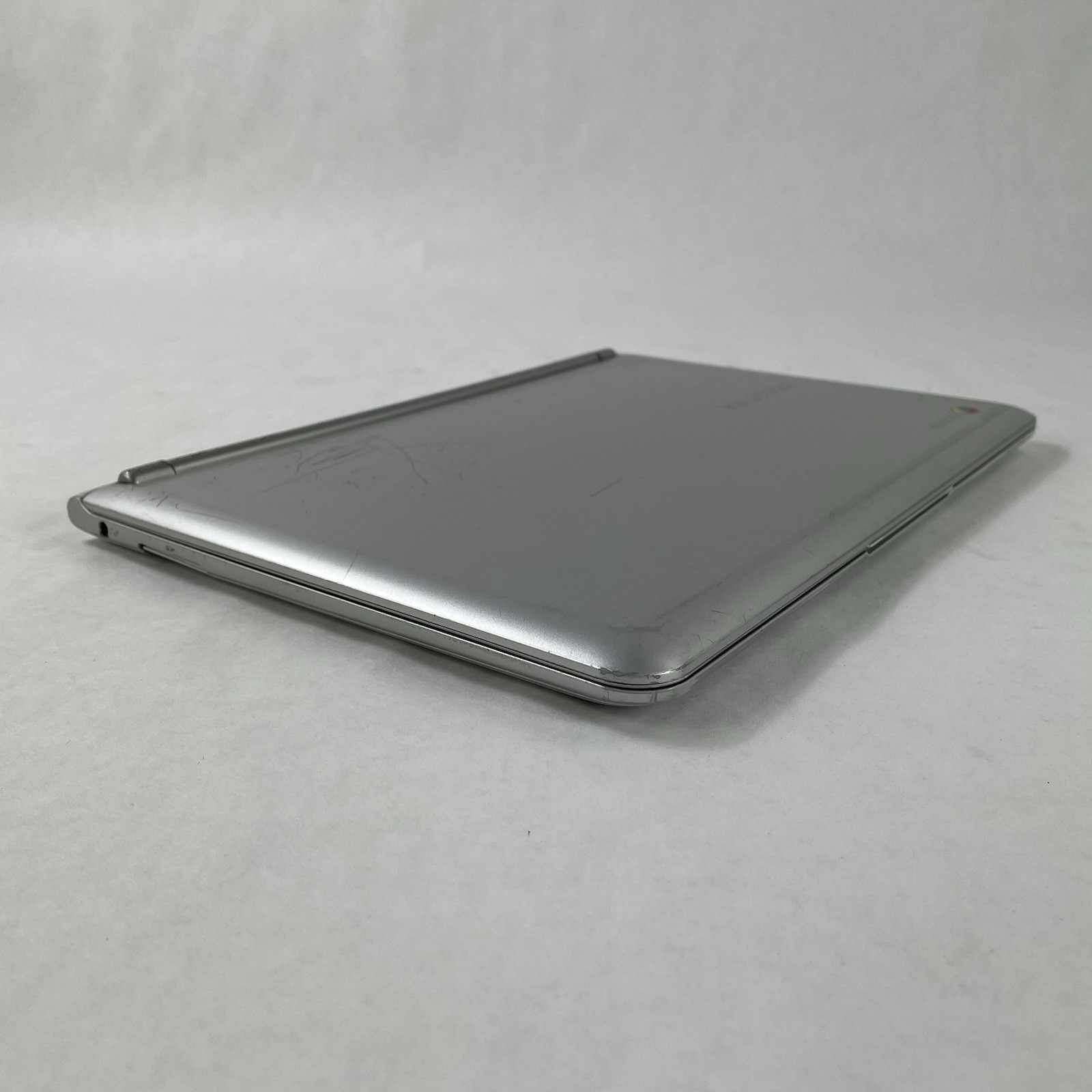 Samsung XE303 C12 11.6″ ARM V7 2 GB RAM 16 GB Storage – Lot of 13