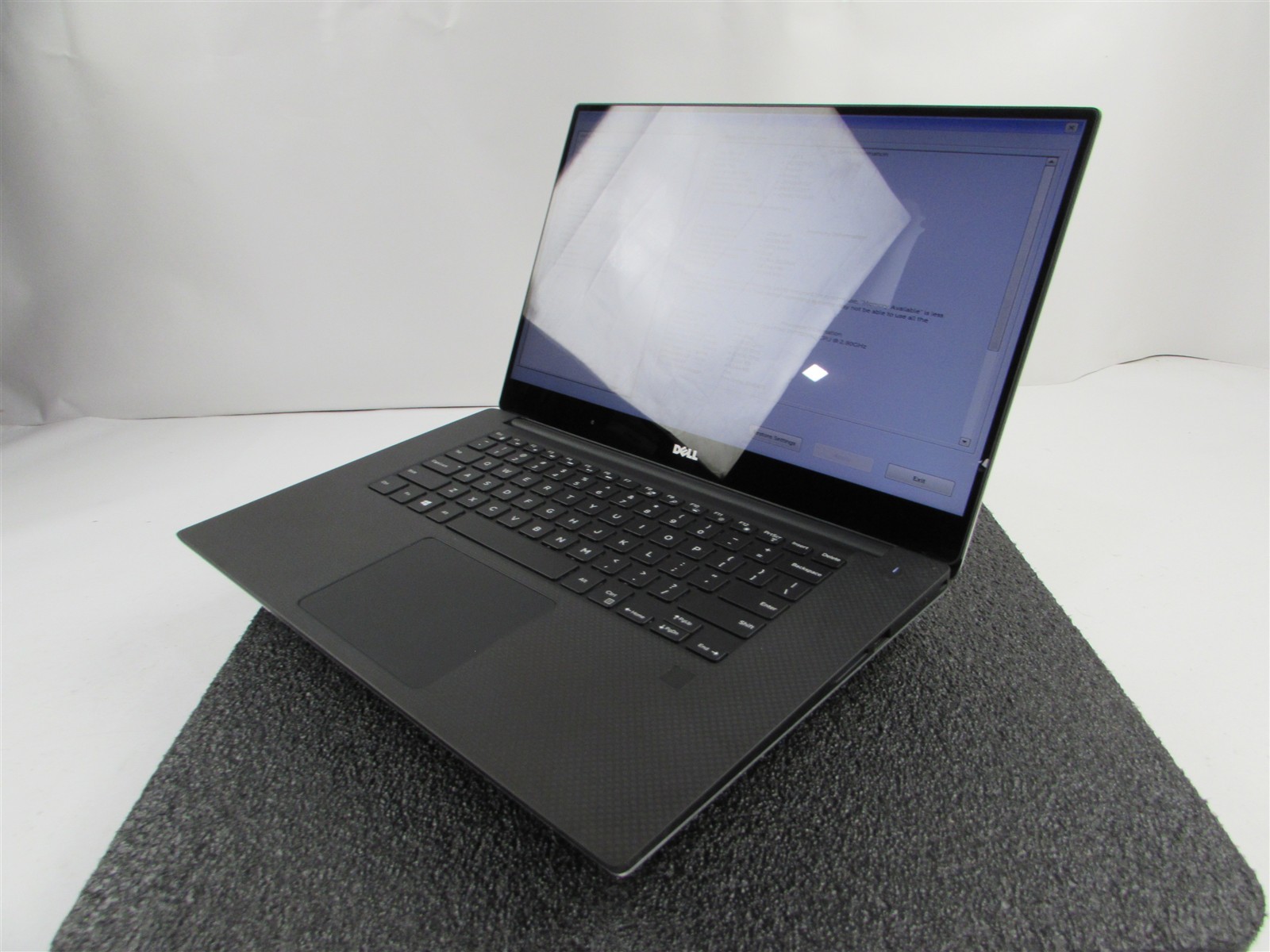 DELL XPS 15 9560 4K TOUCH I7-7700HQ 1TB SSD 32GB RAM NVIDIA GTX 1050 NO O.S