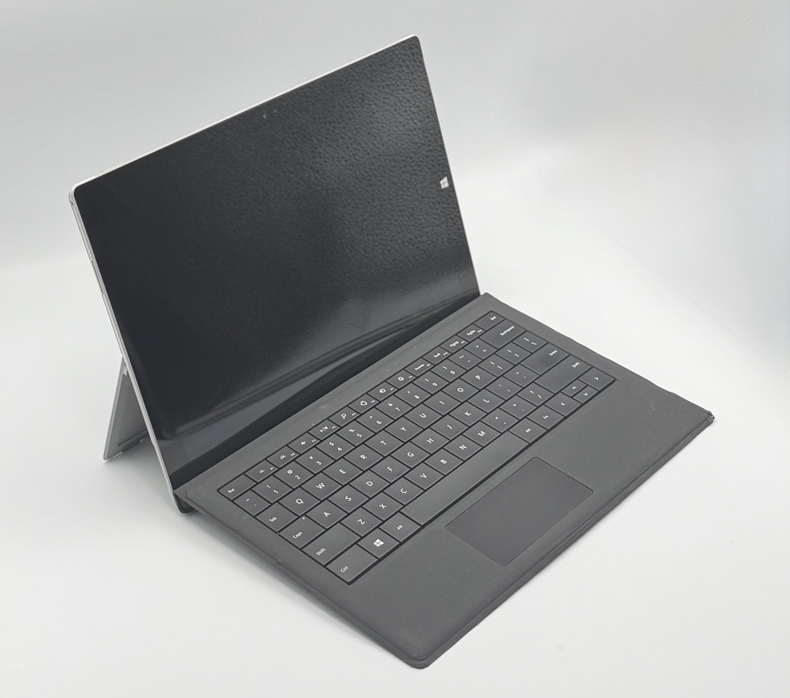 Microsoft Surface Pro 3, i5-4300U 1.9Ghz, 8GB RAM 256 GB SSD